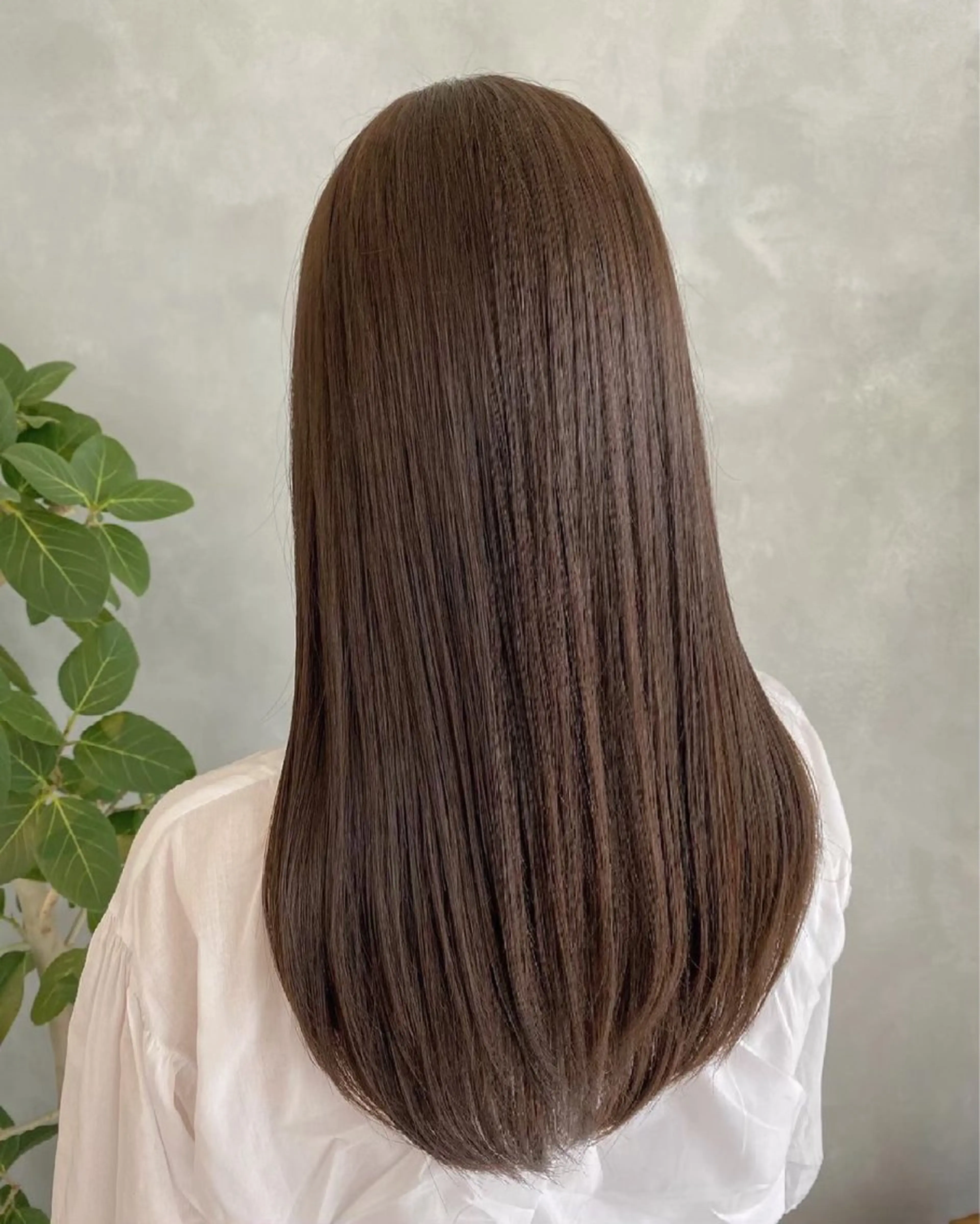 ロング 大島桃花 / 表参道 透明感カラーのヘアスタイル