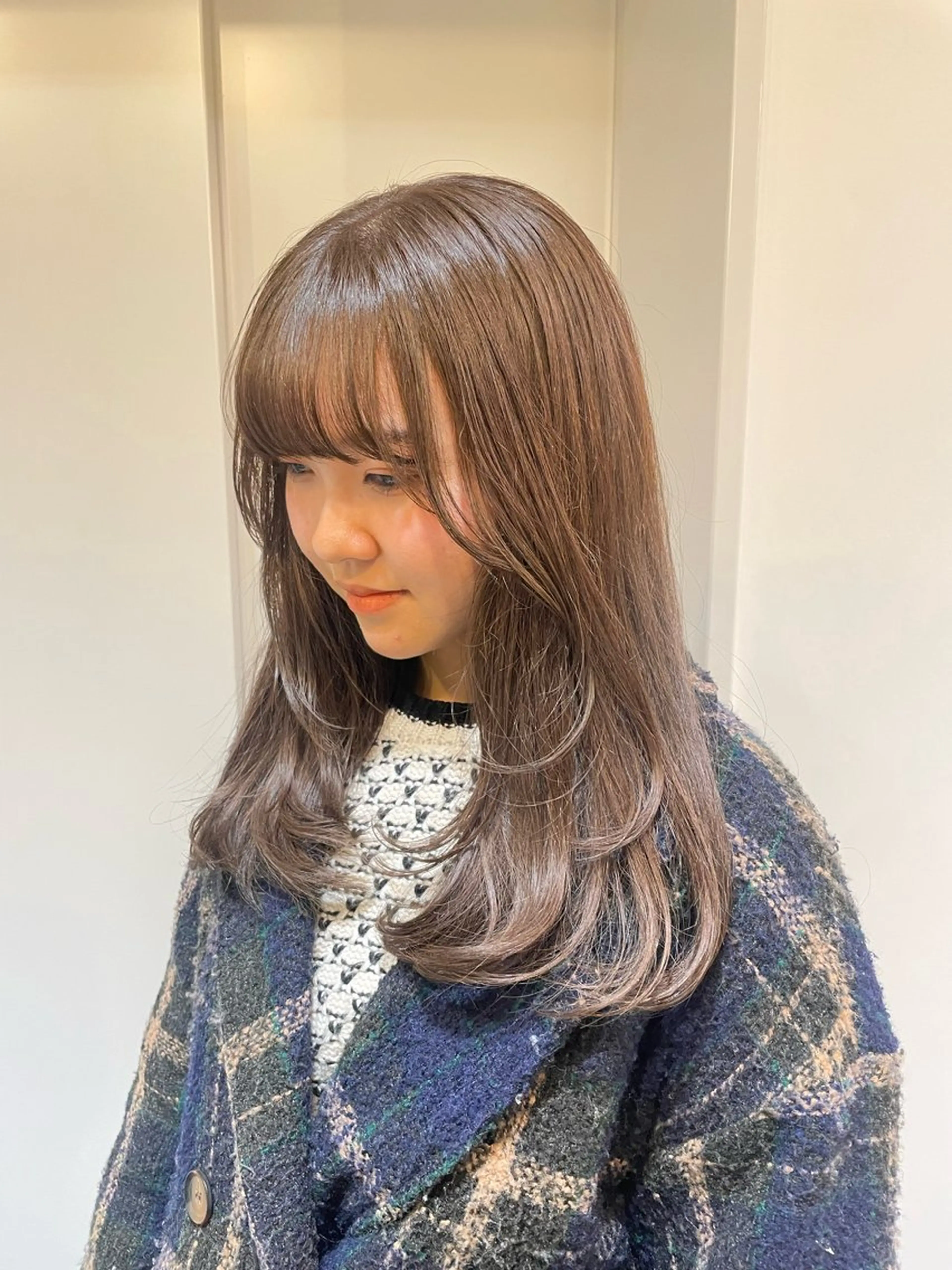 ロング カラー ベージュカラー モカベージュ カット ヘアカラー 狩野 羅夢のヘアスタイル