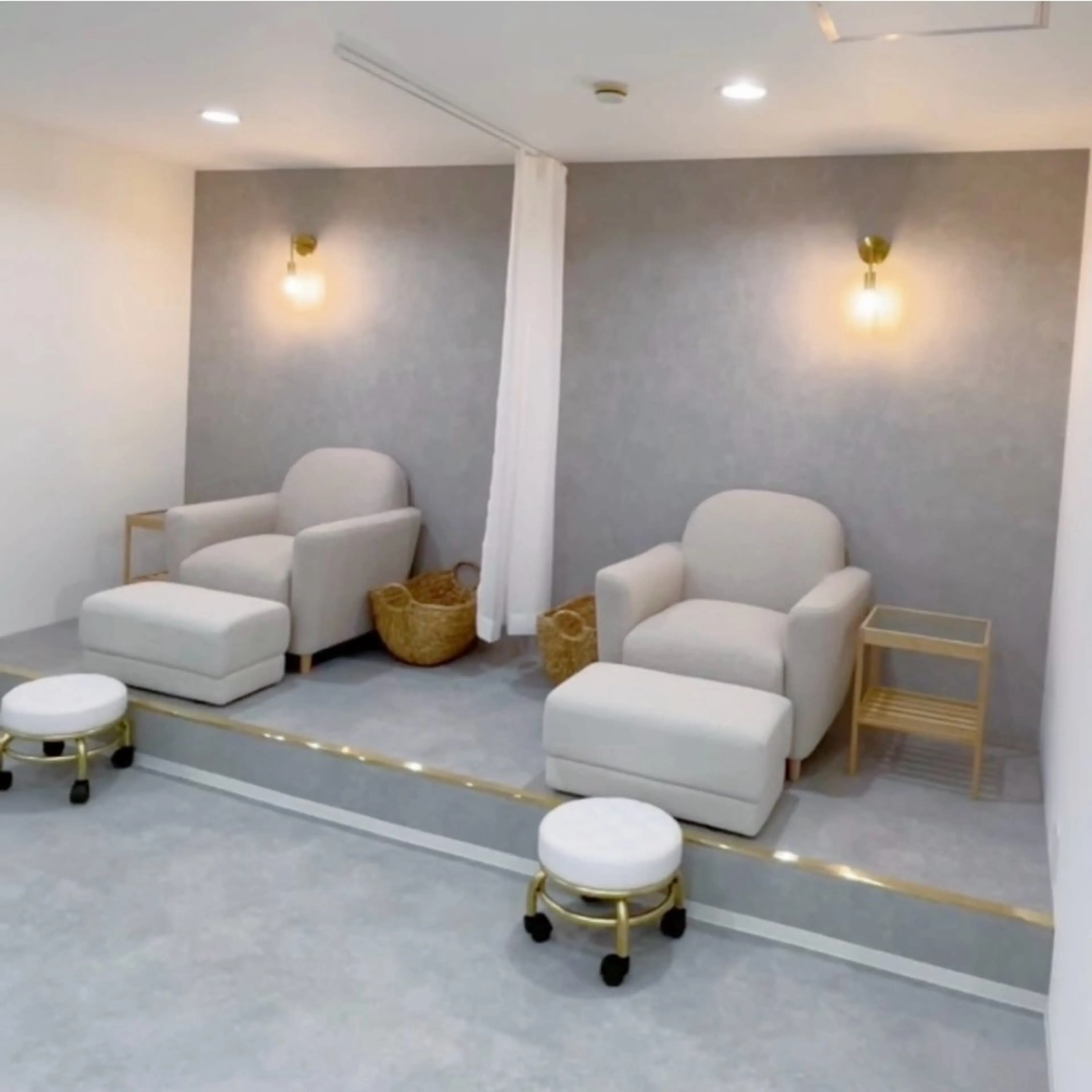 ネイル フットネイル Rediant Salonのネイルデザイン