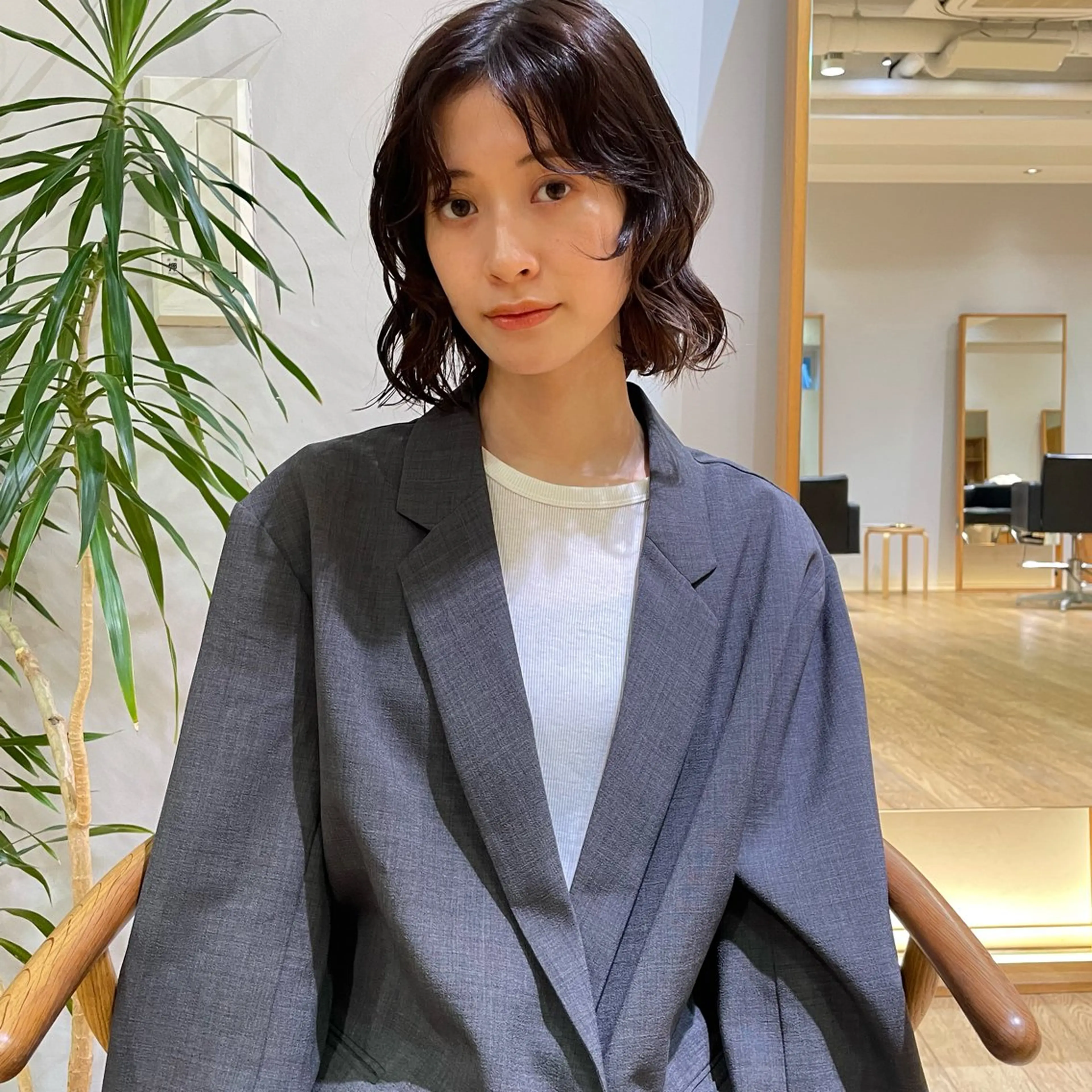 ミディアム カット パーマ 大橋 芽衣のヘアスタイル