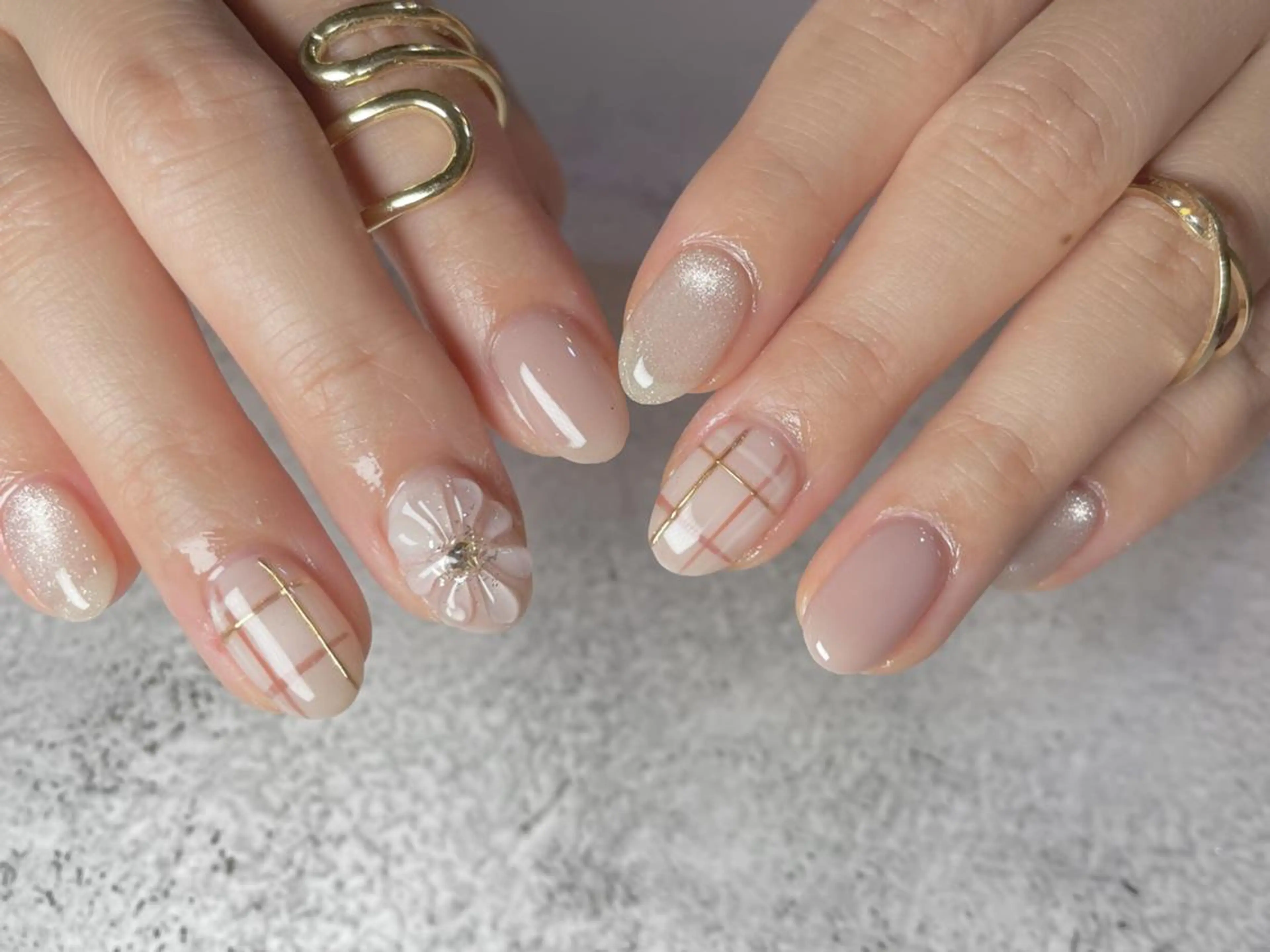 ネイル elu hのネイルデザイン