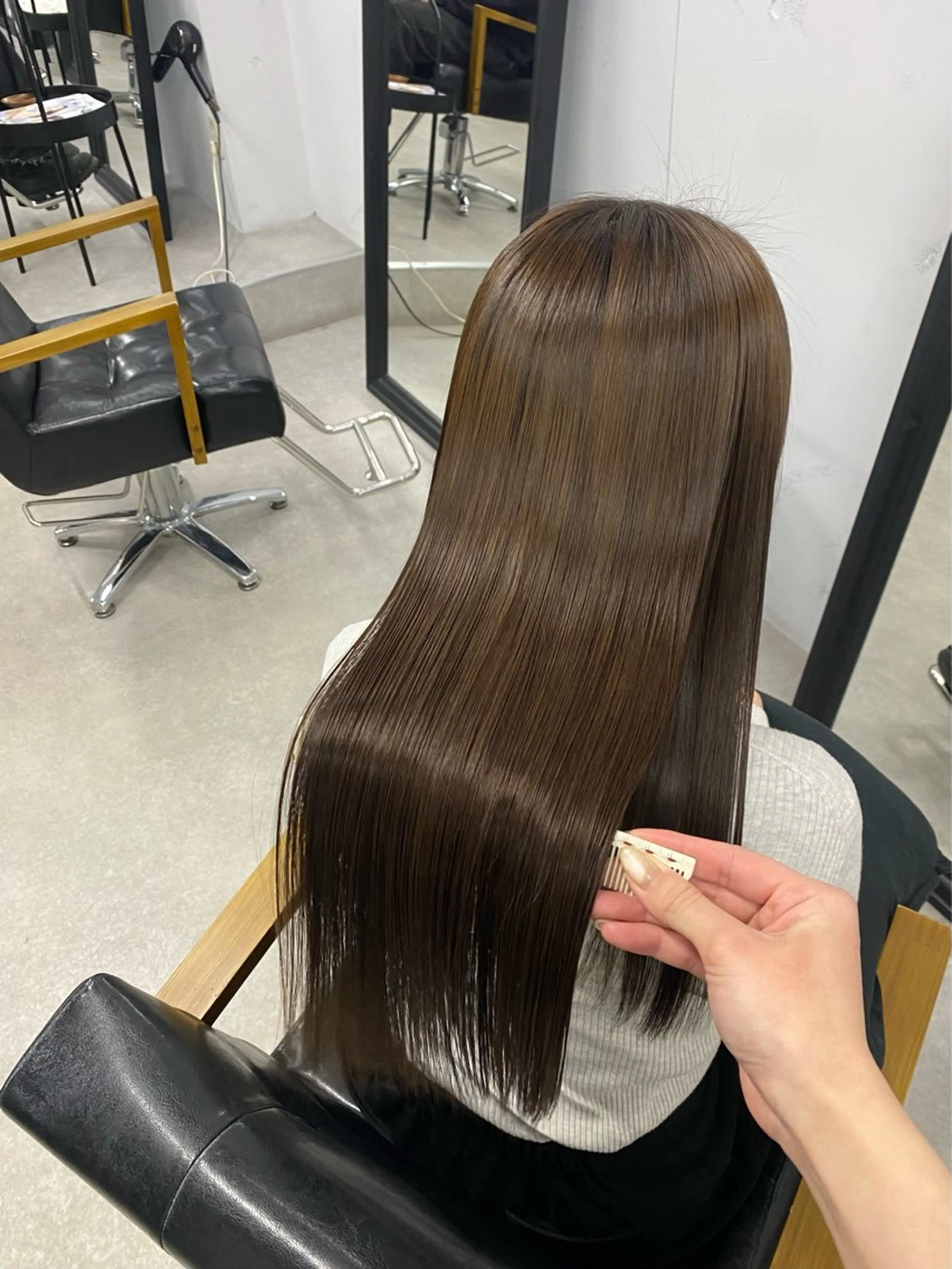 ロング 縮毛矯正 トリートメント 太田 すず香のヘアスタイル