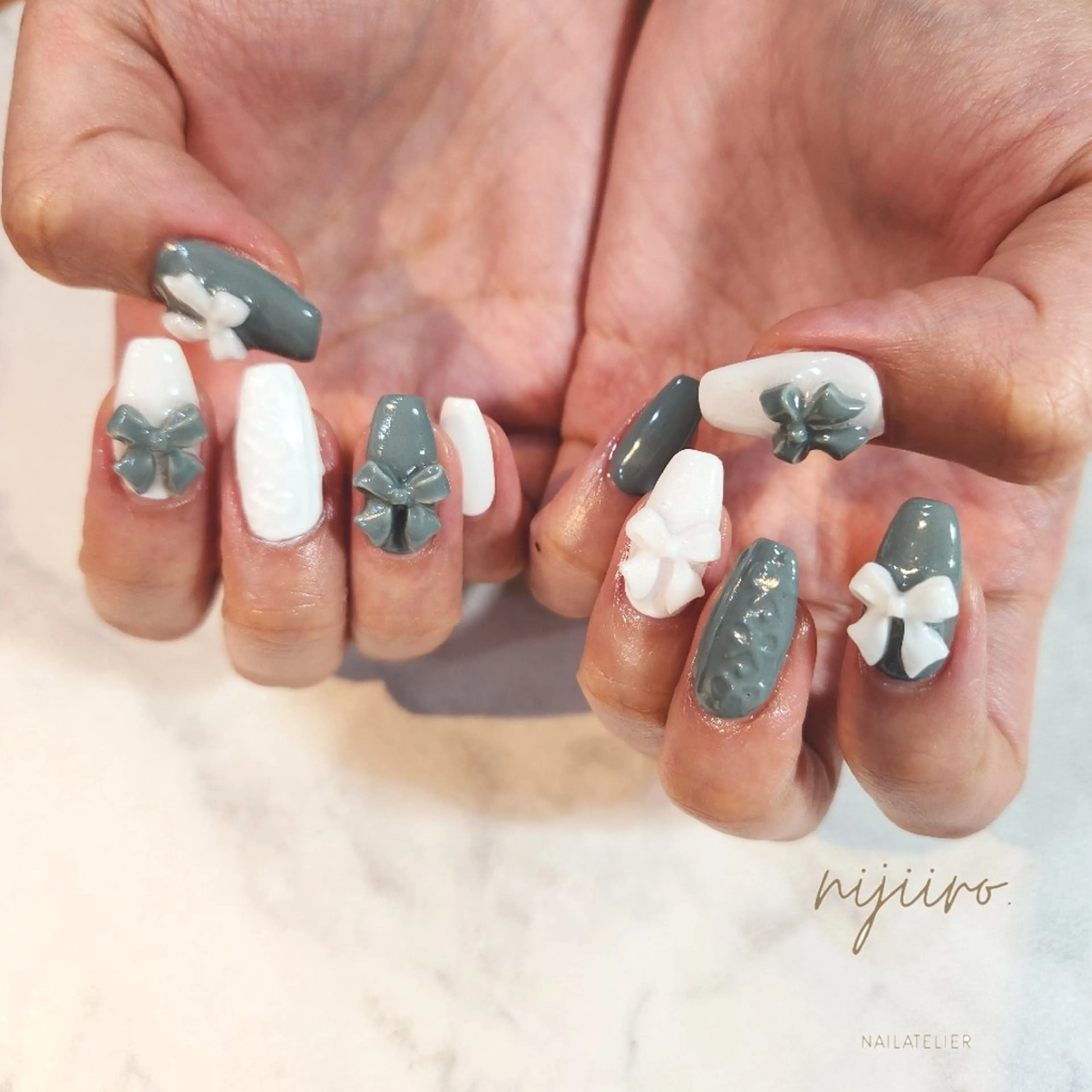 ネイル ハンドネイル nailatelier nijiiro.所属・nijiiro🌈 サトウのネイルデザイン