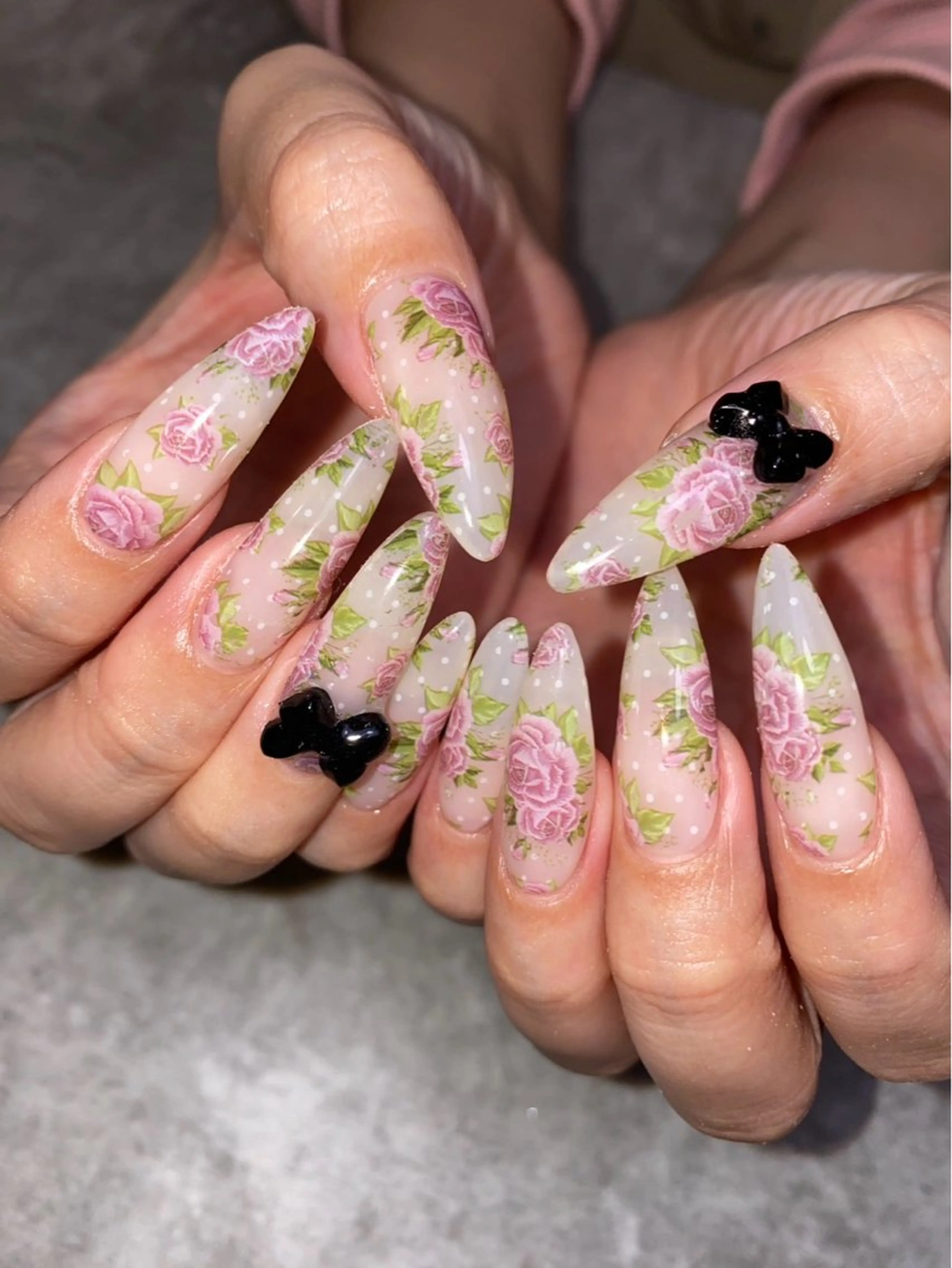 ネイル ハンドネイル ハンドケア SunnyRoa aguri ୨୧˖*のネイルデザイン