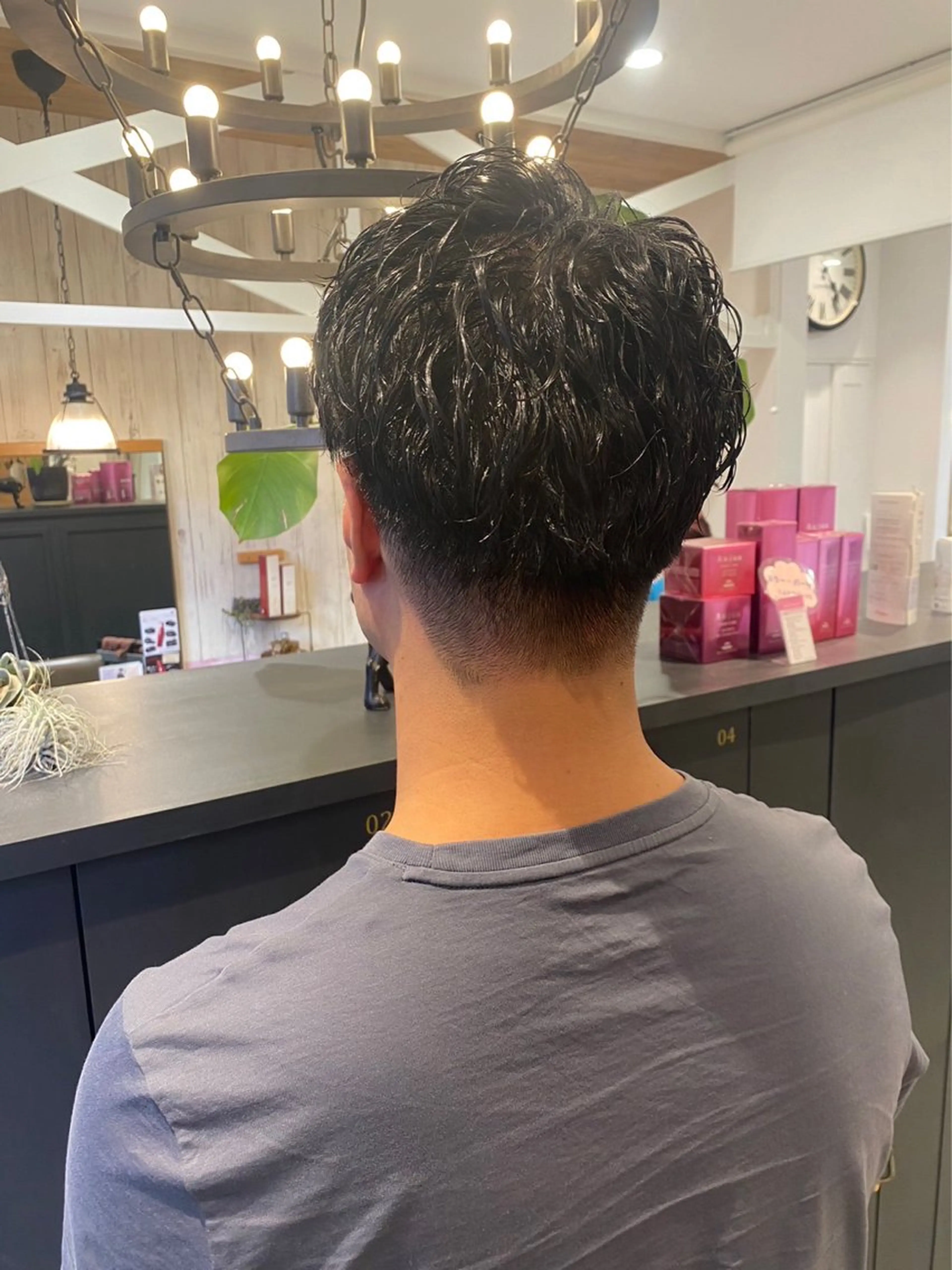 ショート パーマ メンズ メンズパーマ ツイストスパイラルパーマ スパイラルパーマ 柴田 枝利子のヘアスタイル