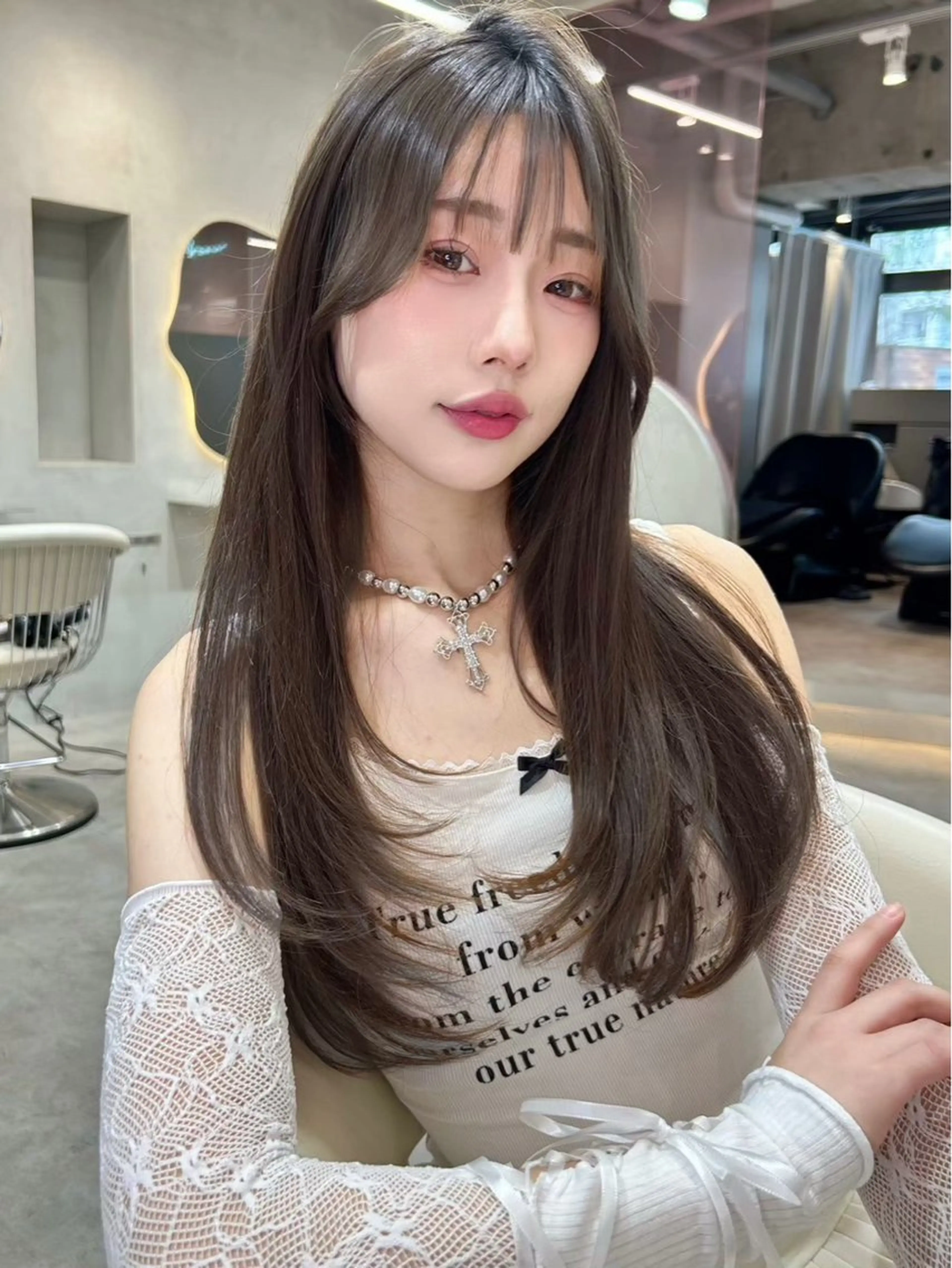 ロング カラー 透明感カラー レイヤーカット 大宮/トレンドヘア 🌙Kaoriのヘアスタイル