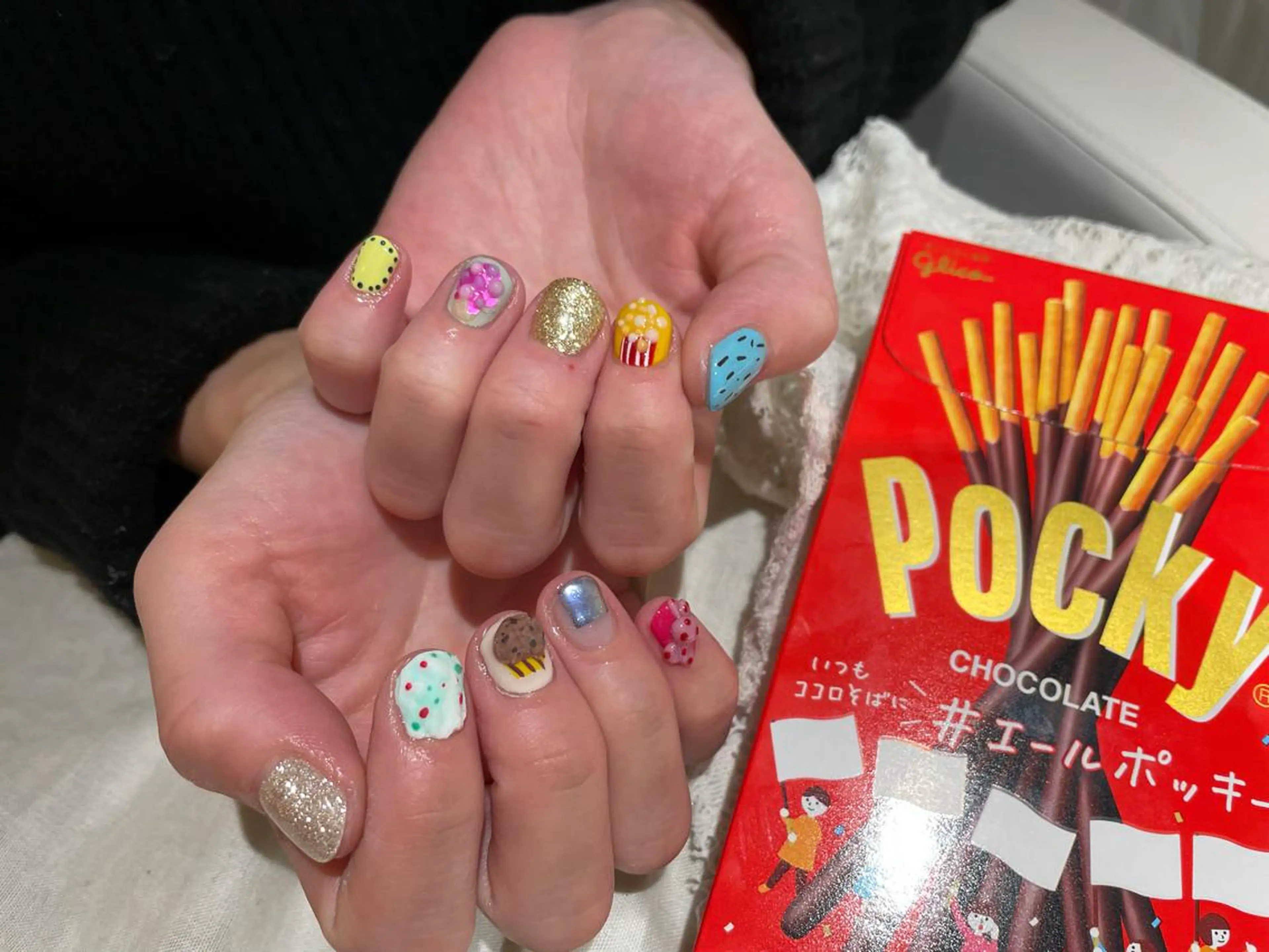 ショート m kaori𓃟のネイルデザイン