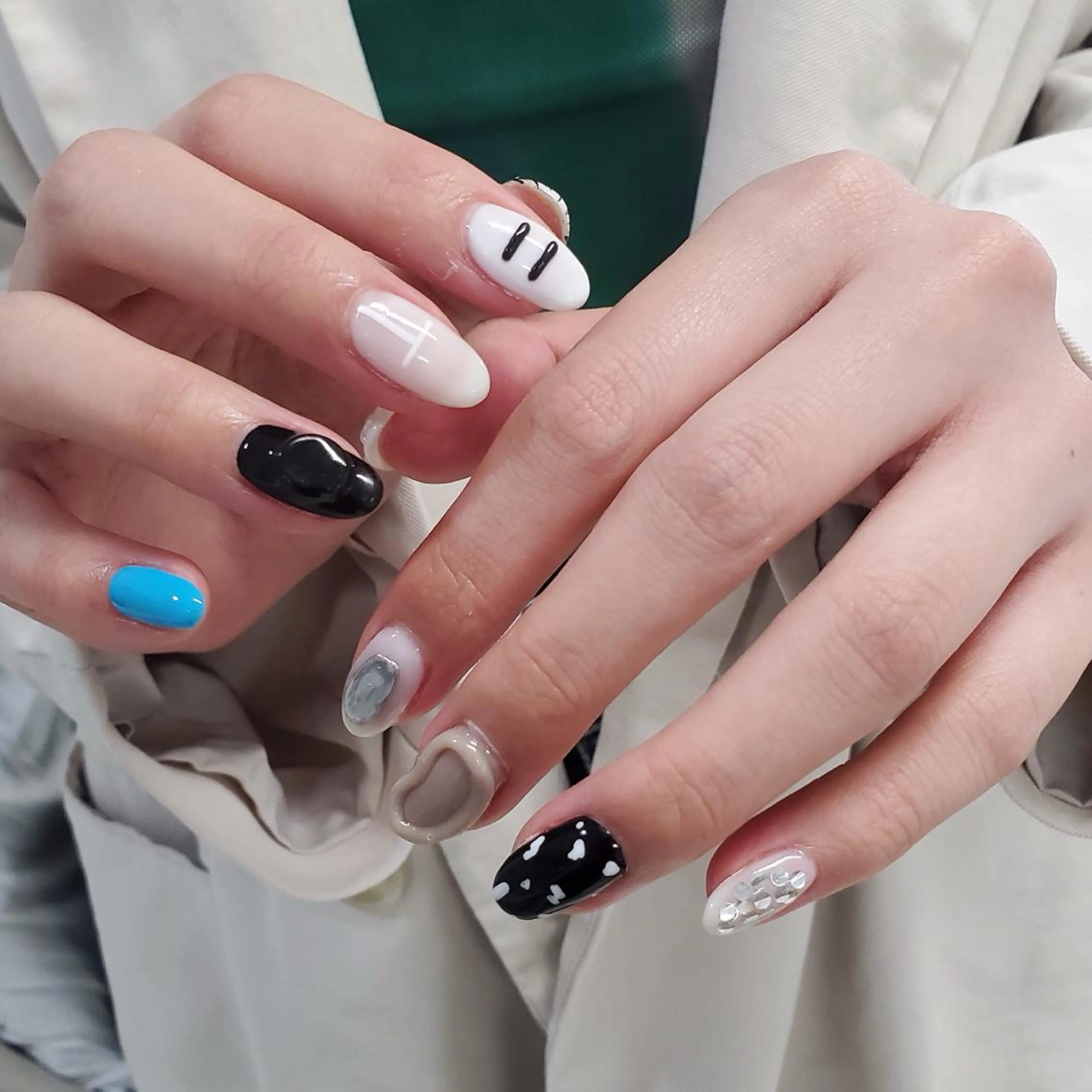 ネイル アートネイル ジェルネイル ニュアンスネイル スカルプネイル nailstudio eviz新宿店のネイルデザイン