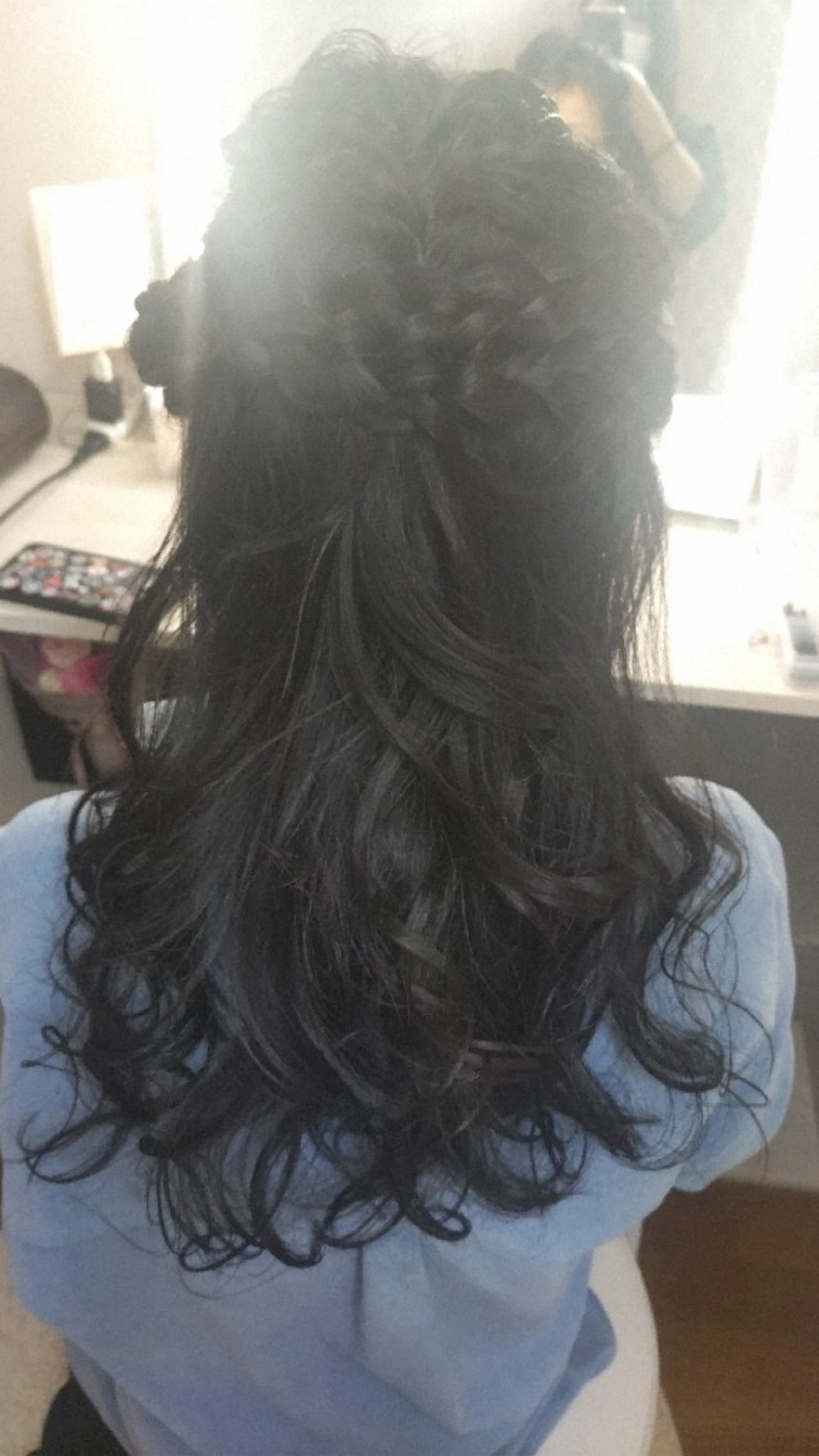 ヘアアレンジ ハーフアップ 卒業式のヘアスタイル ヘアセット Non ビューティサロンのエステ・リラクイメージ