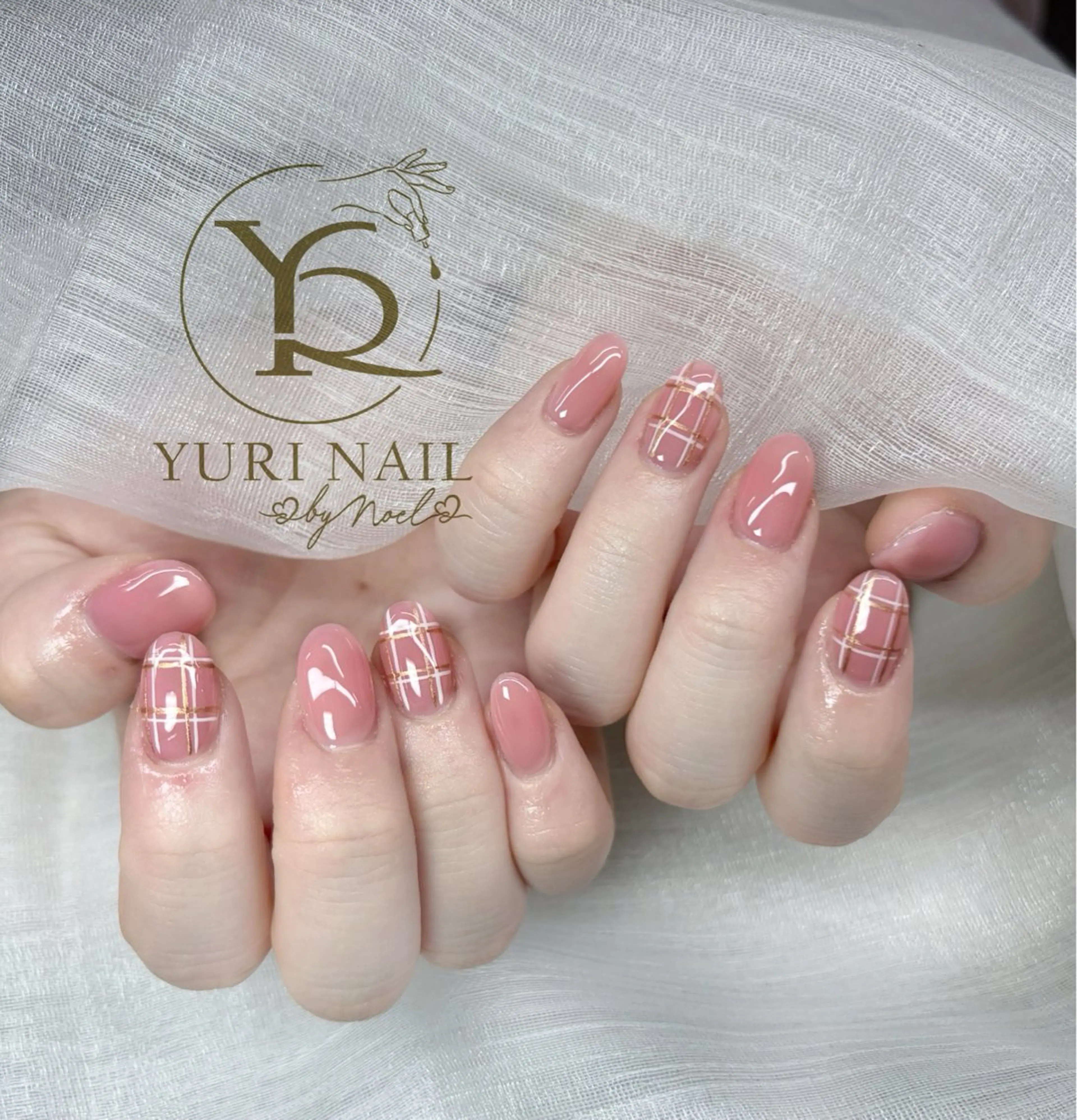ネイル ハンドネイル フットネイル ハンドケア YURI Nail NARITAのネイルデザイン