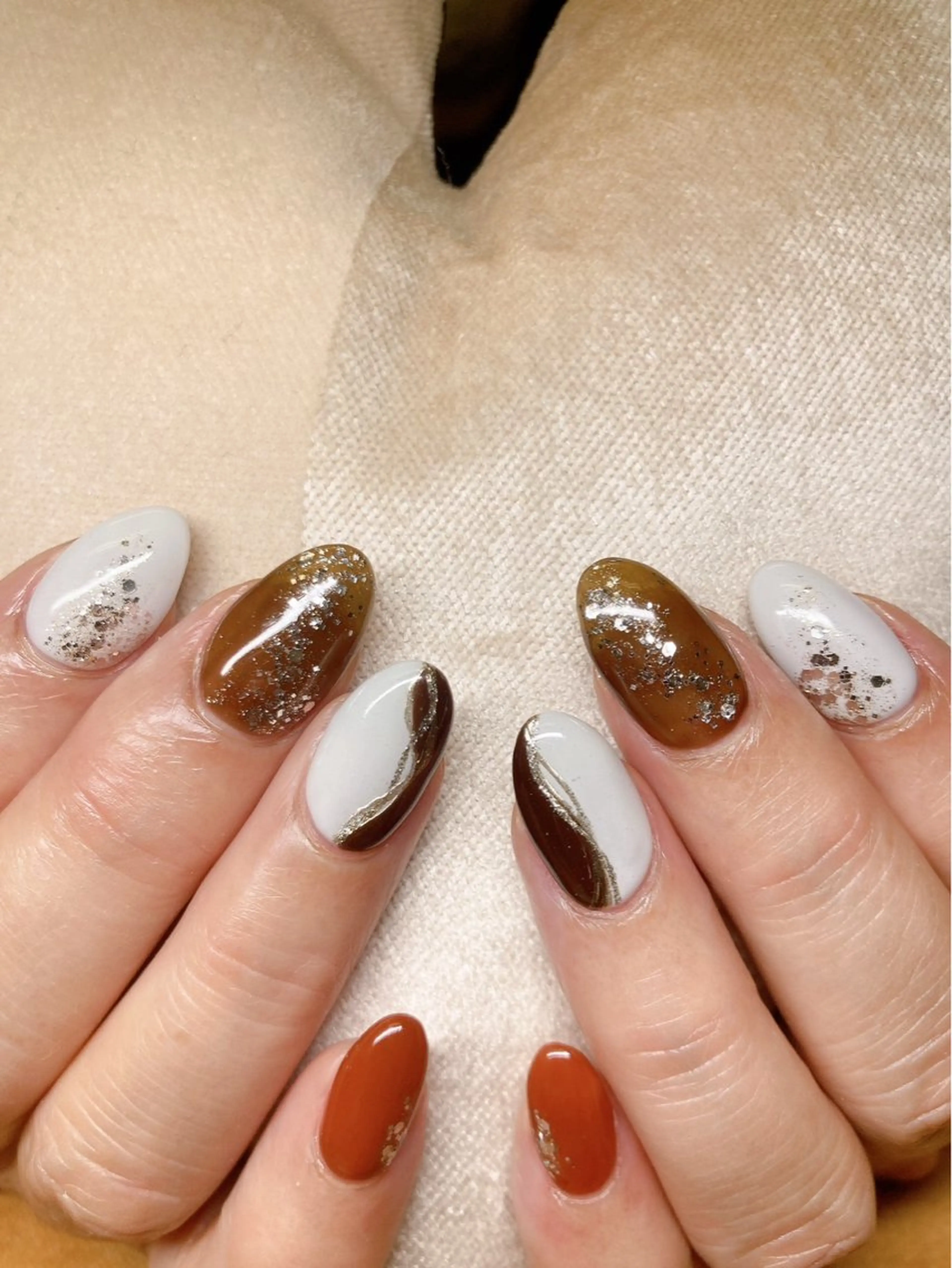 ネイル ECLAT エクラ所属・寺山 千鶴のネイルデザイン