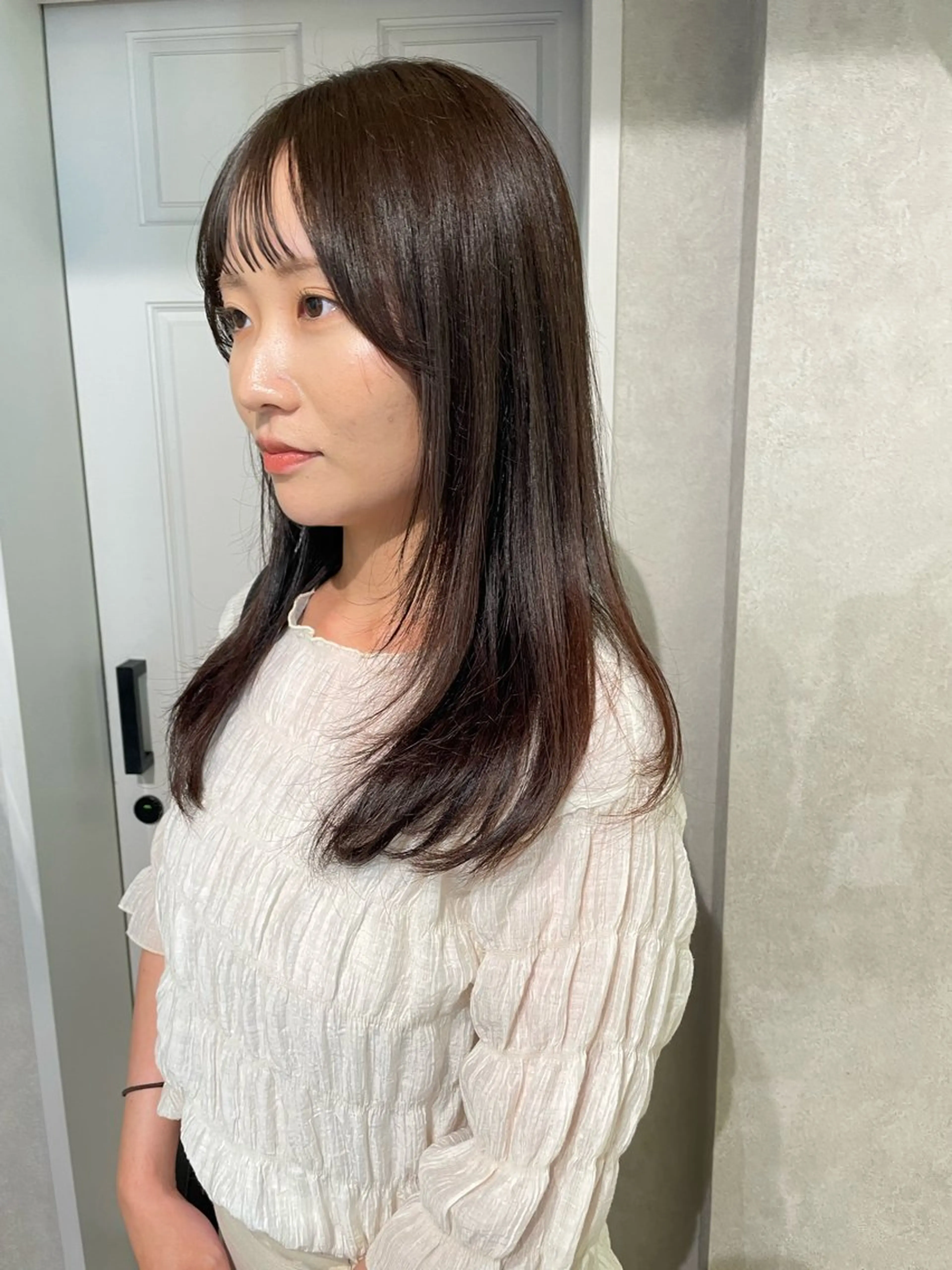 セミロング カラー ブラウンカラー 髪質改善 レイヤーカット トリートメント カット ヘアカラー トリートメント ナチュラル透明感🌱 小山美樹子のヘアスタイル