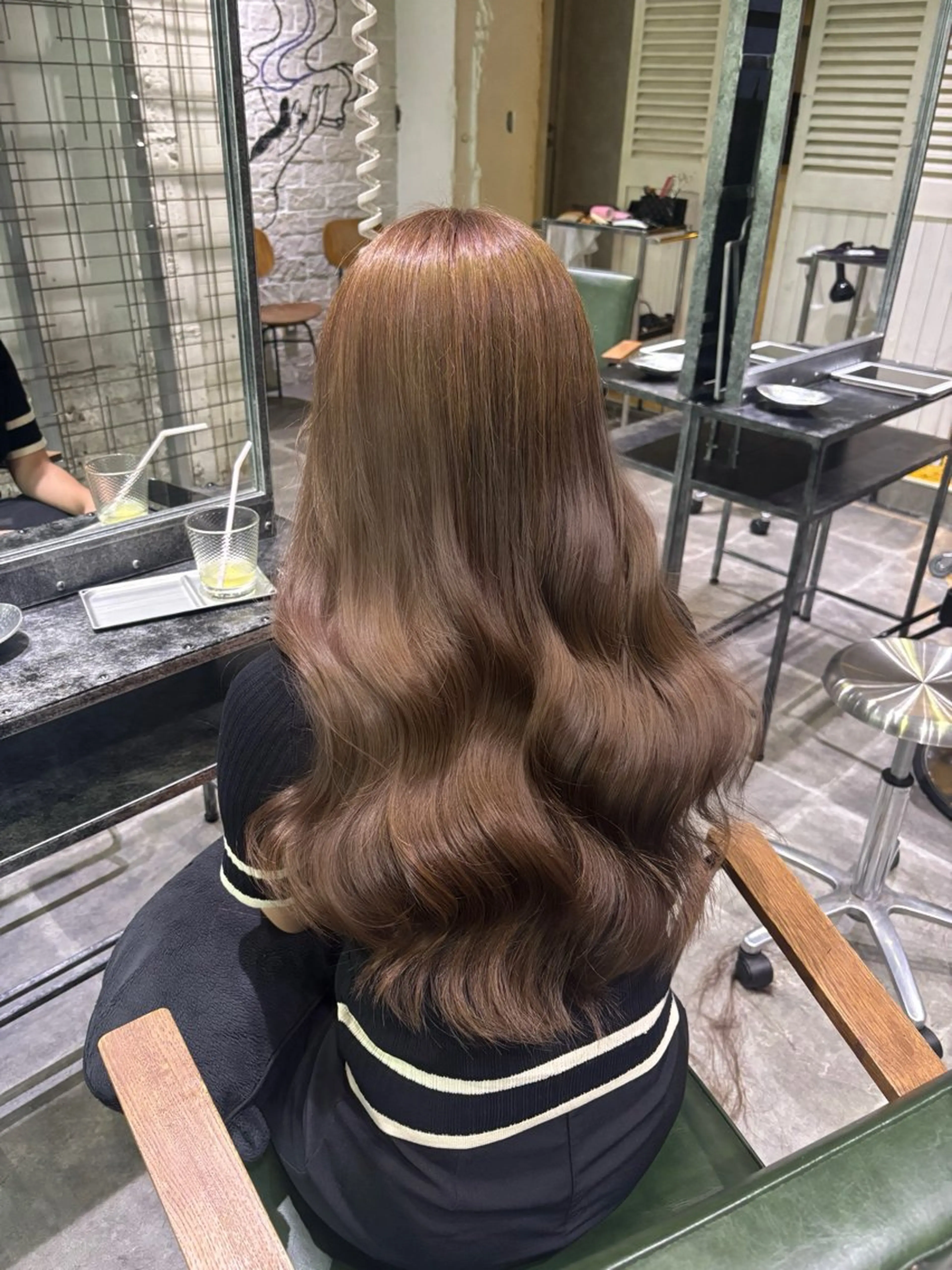 カラー ヘアカラー AYANE 韓国ヘア /レイヤーカットのヘアスタイル