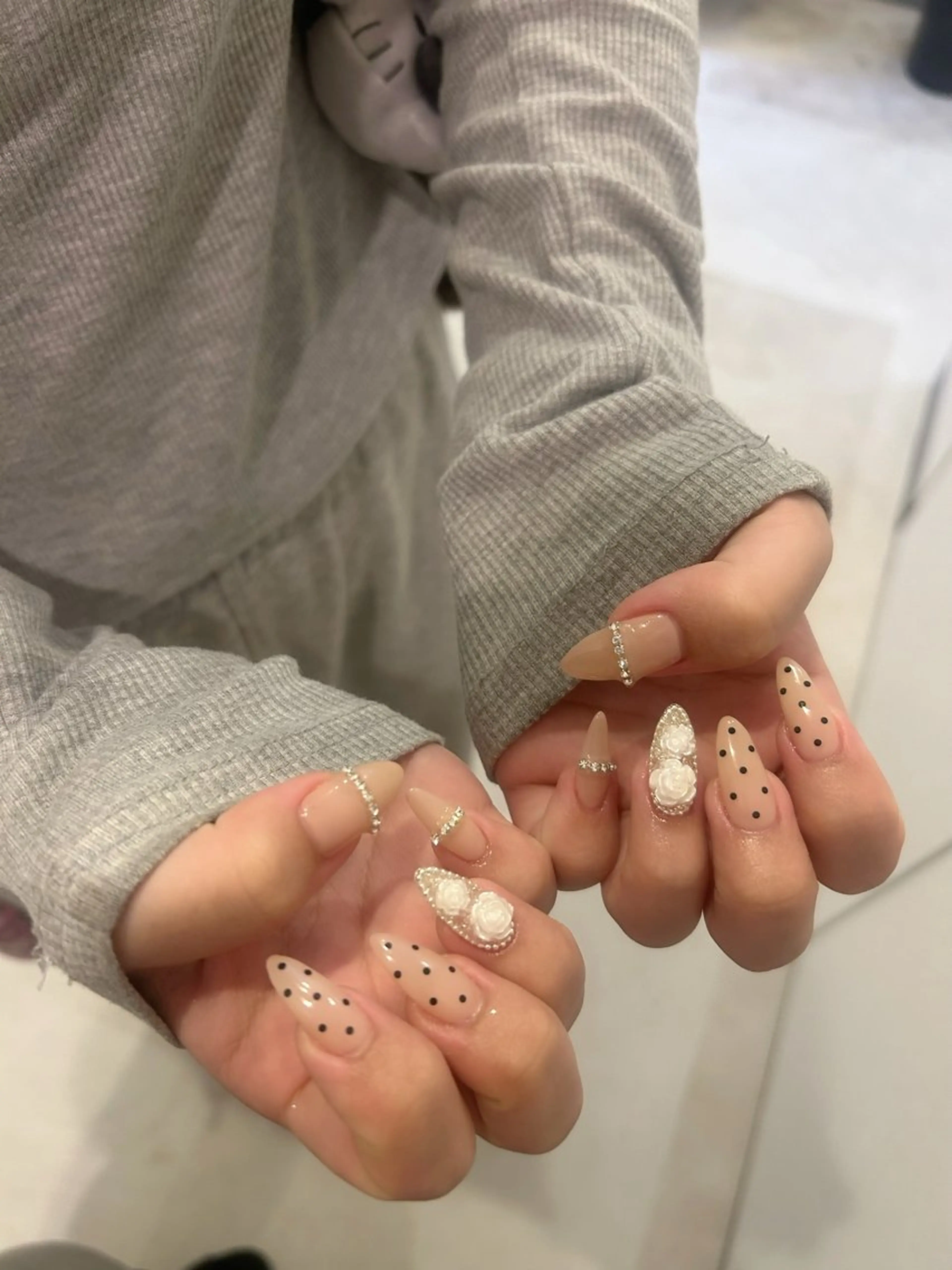 ロング yeri koharuのネイルデザイン