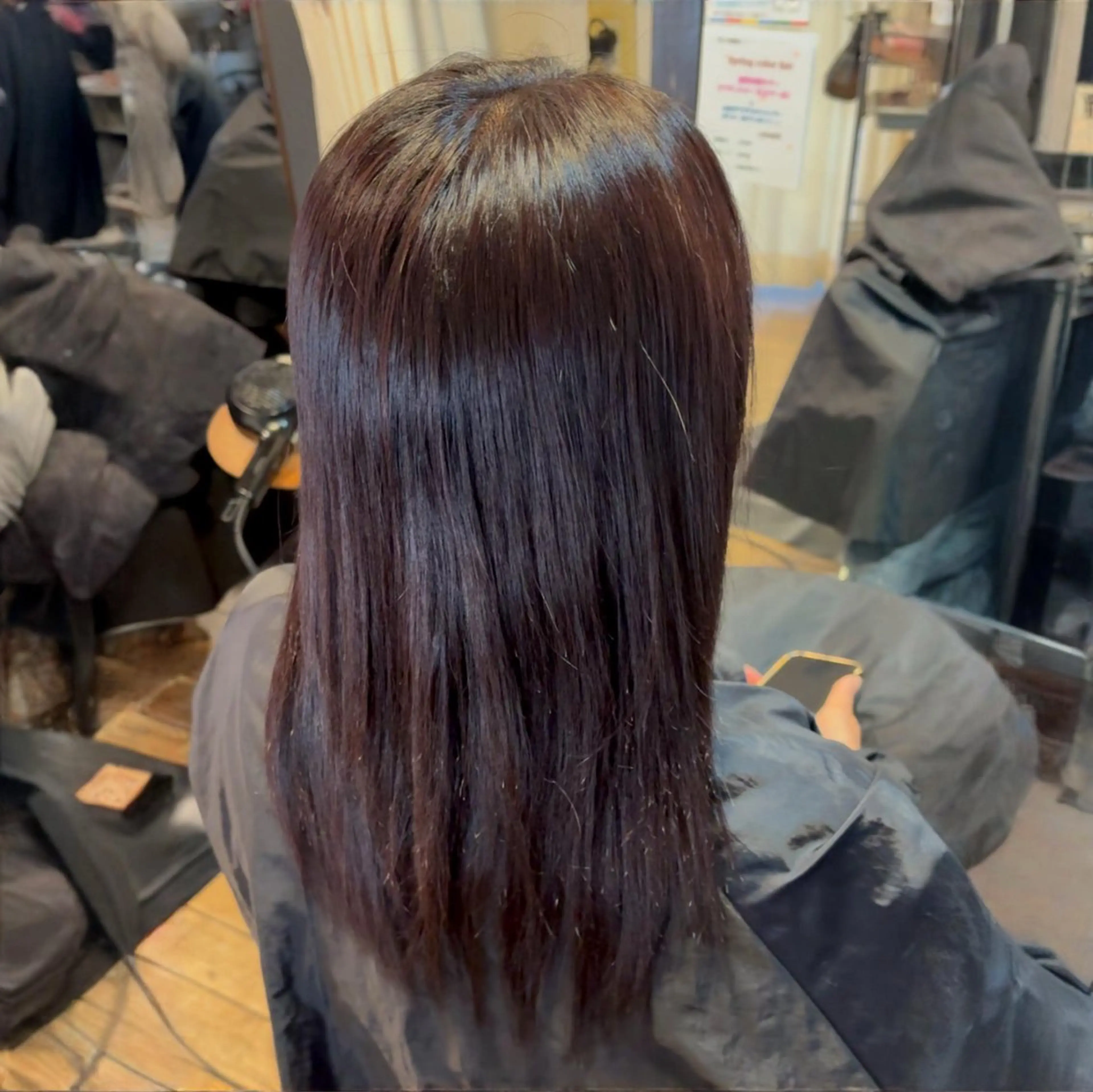 セミロング カラー 奥山 和奏のヘアスタイル