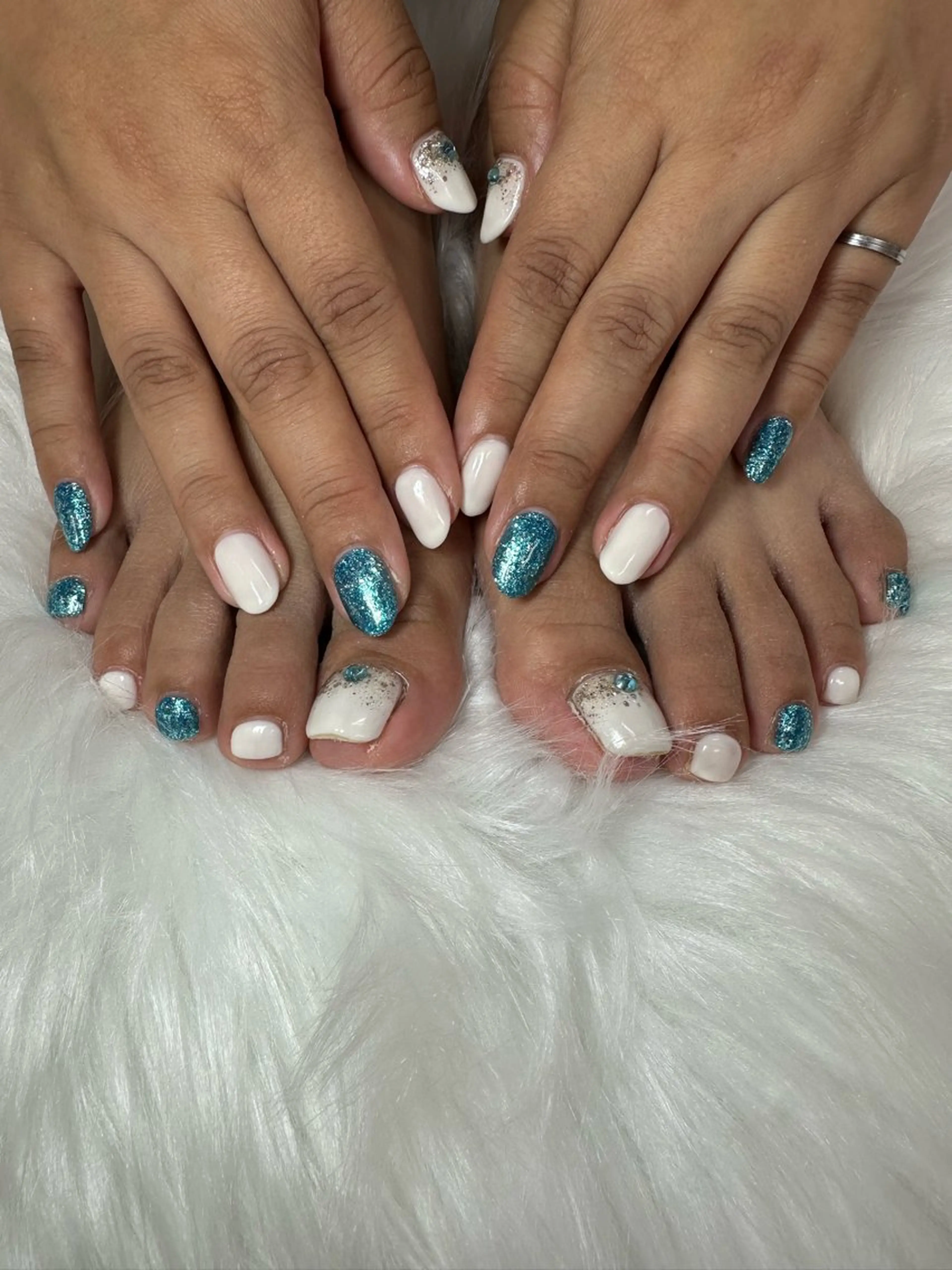 ネイル ハンドネイル フットネイル MOE .Kのネイルデザイン