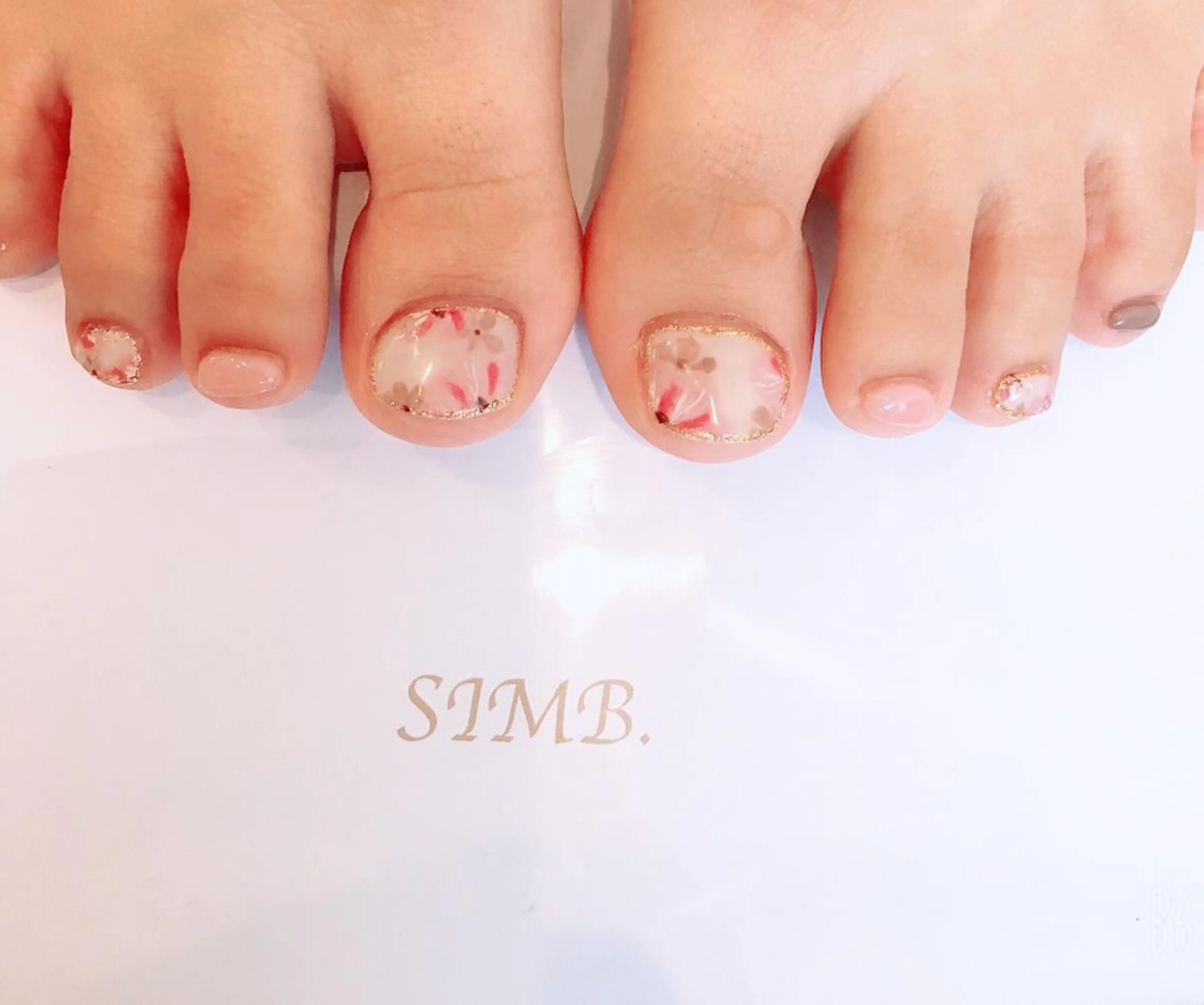 ネイル フットネイル nailsalon SIMB.のネイルデザイン
