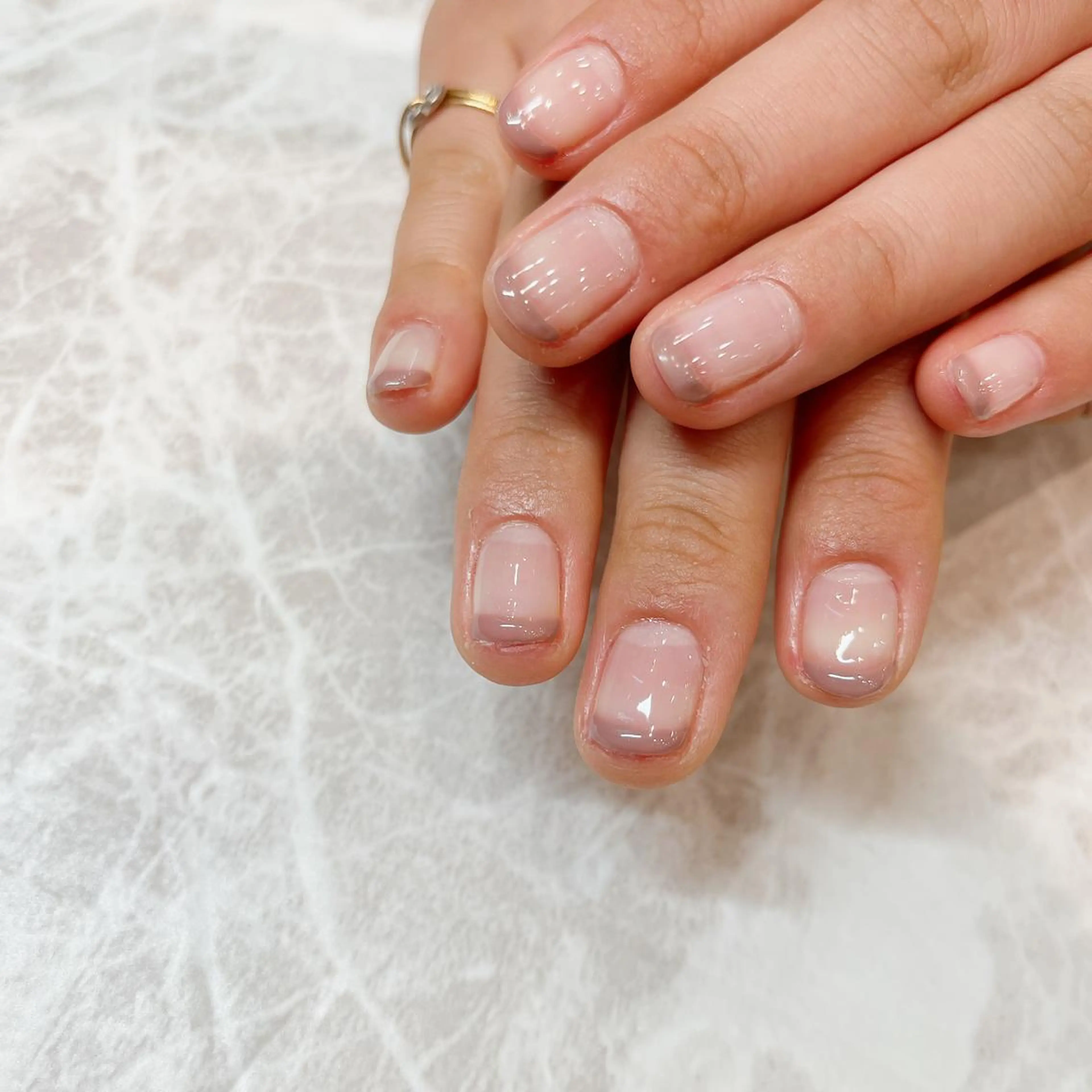 ネイル クリアネイル フレンチネイル 関谷 真登佳のネイルデザイン