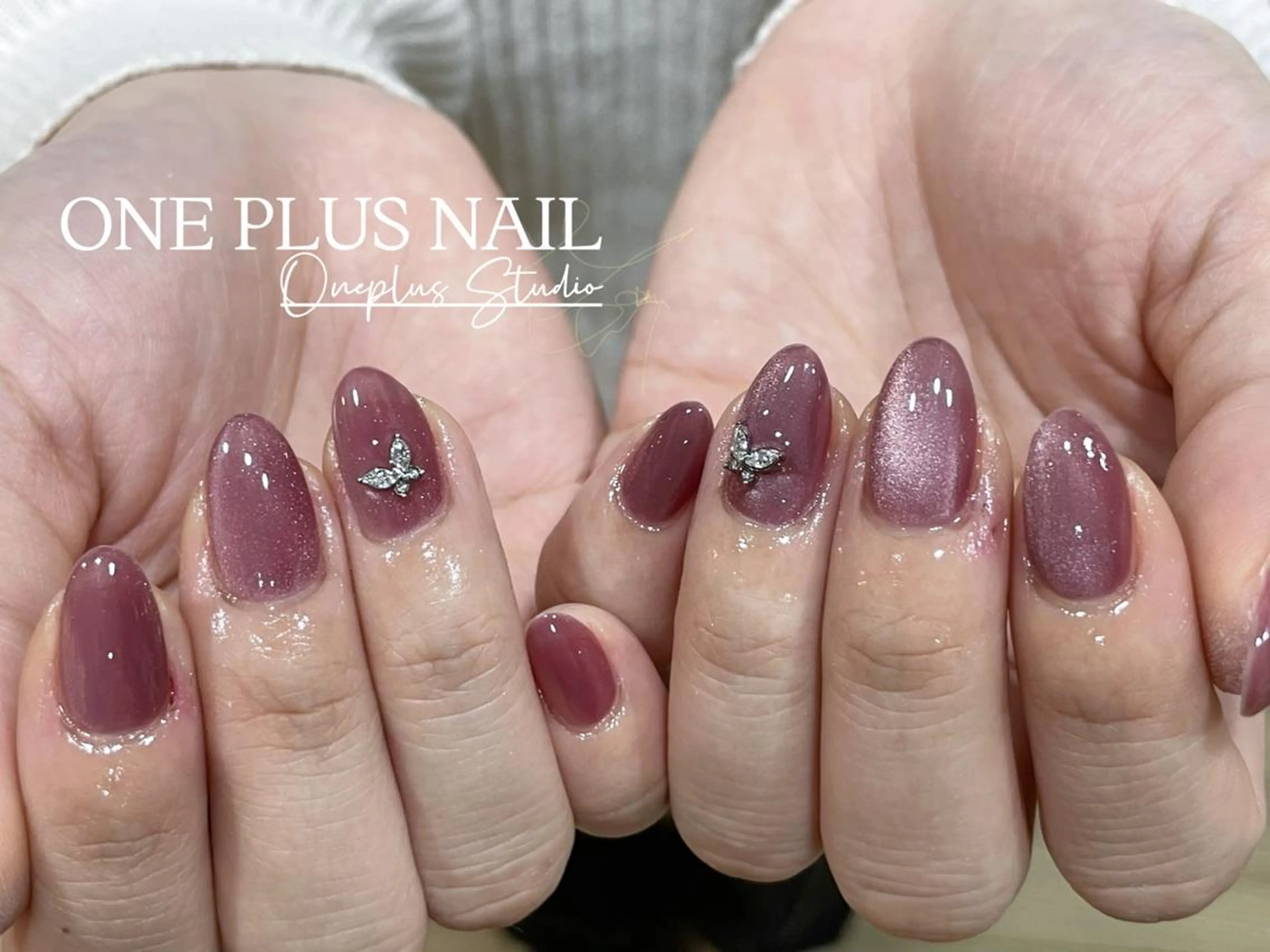 ネイル アートネイル オーロラネイル ガーリー キラキラネイル 韓国ネイル One plus StudioNailのネイルデザイン