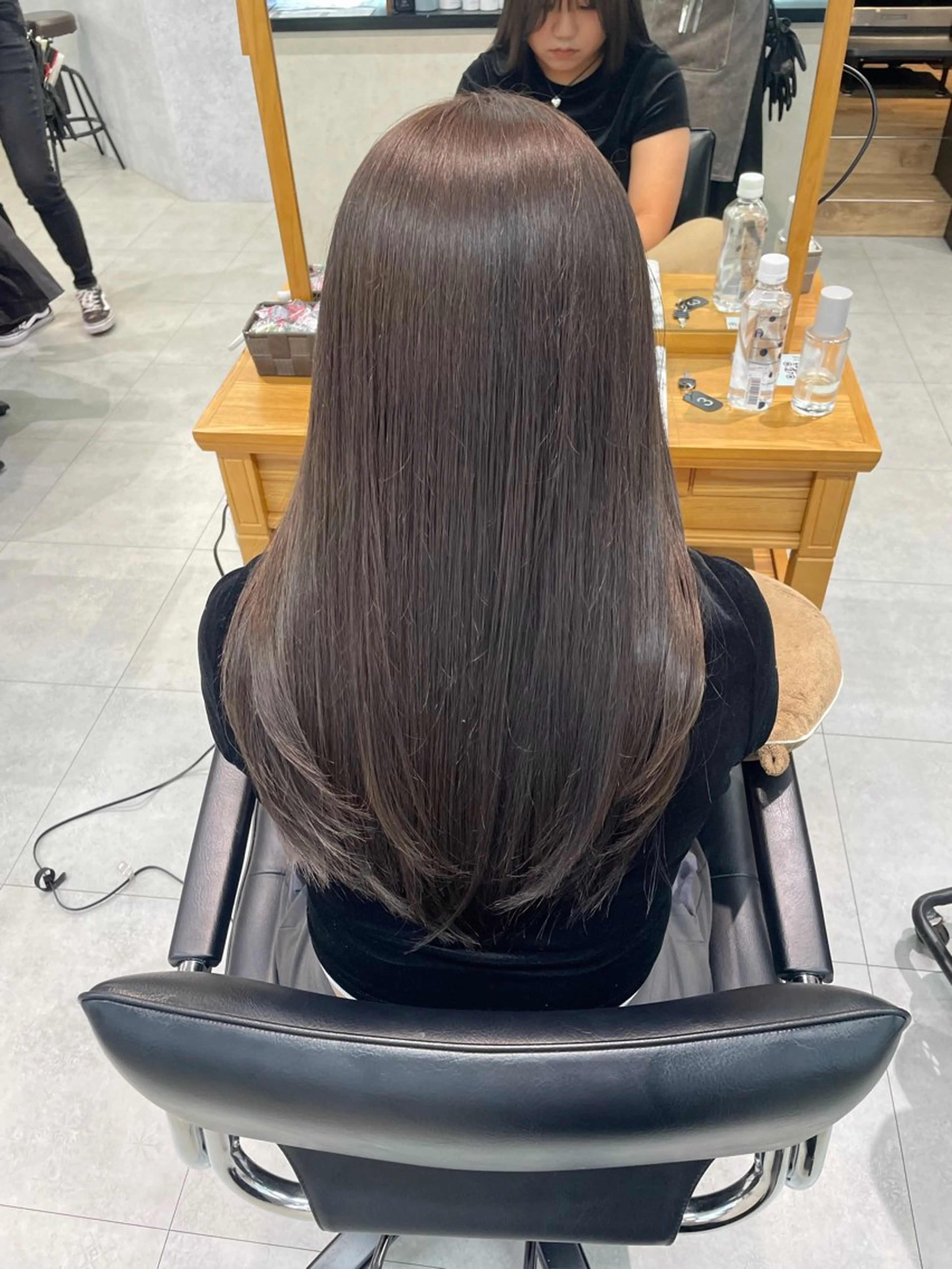 ロング カラー 透明感カラー レイヤーカット カット ヘアカラー トリートメント ✨横須賀髪質改善✨️ 加藤 百音のヘアスタイル