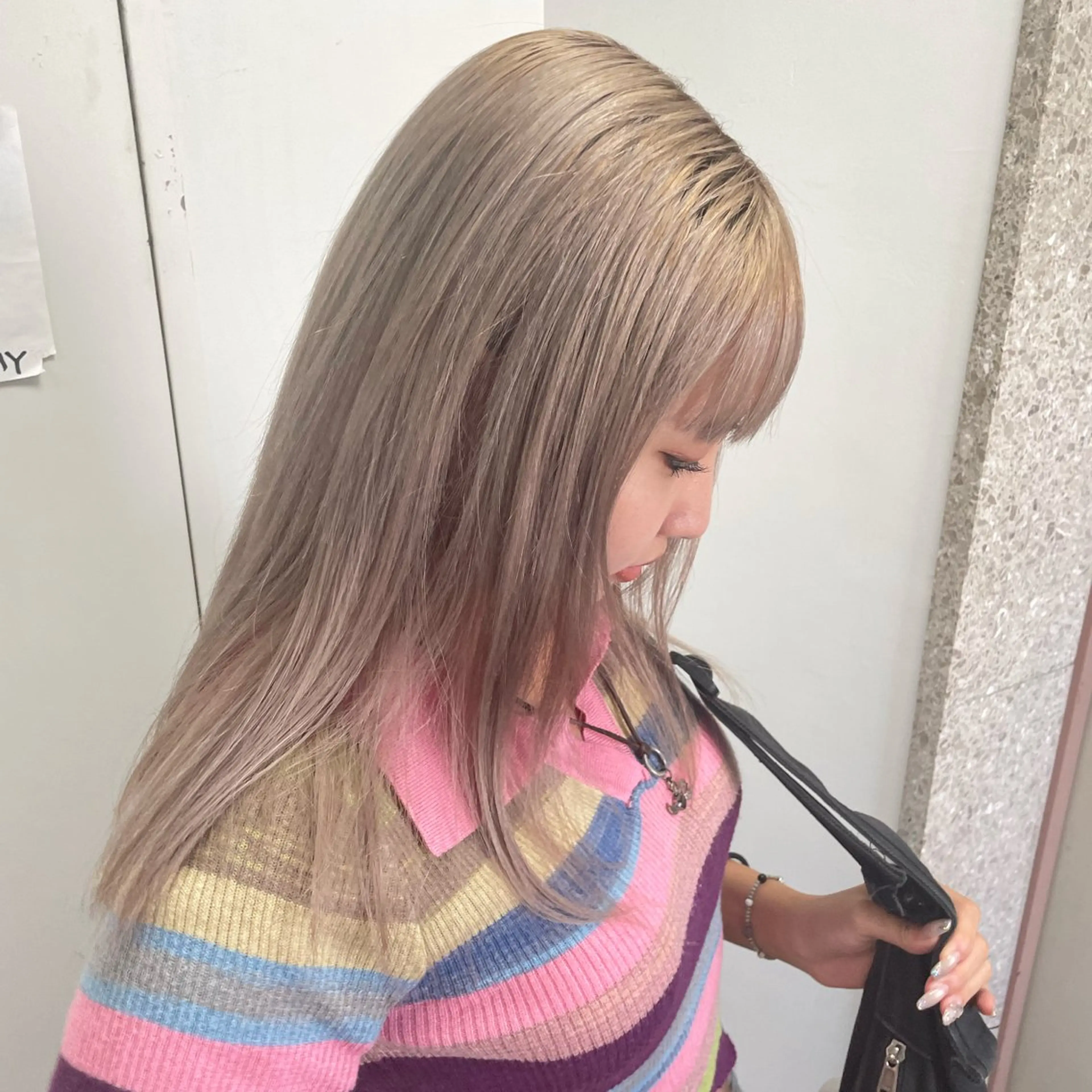 セミロング カラー 表参道♡暗髪♡ 艶カラー♡アユミのヘアスタイル