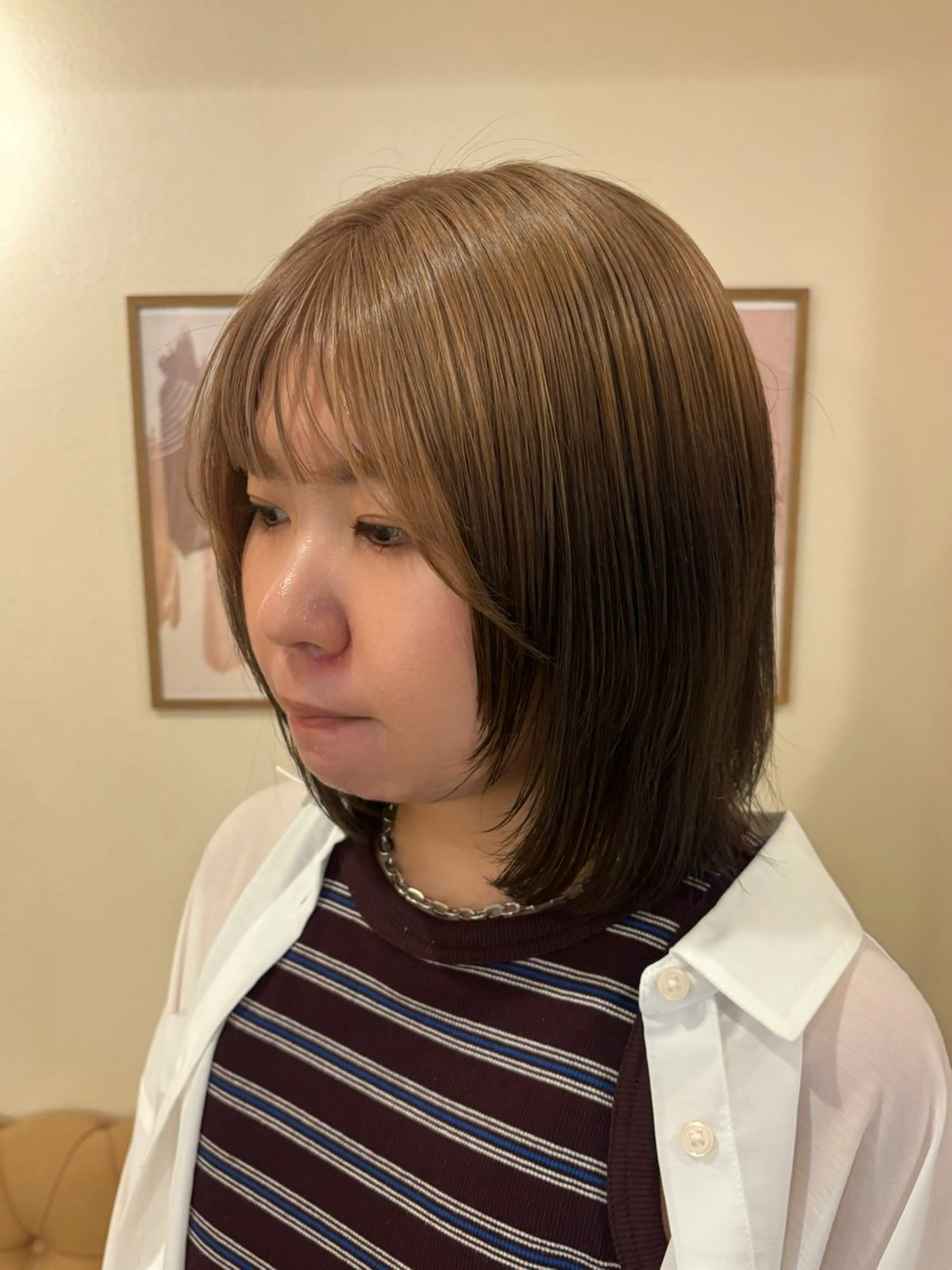 ミディアム カラー グラデーションカラー 顔周りカット カット ヘアカラー シンバヒナノ/パーマ レイヤー/髪質改善のヘアスタイル