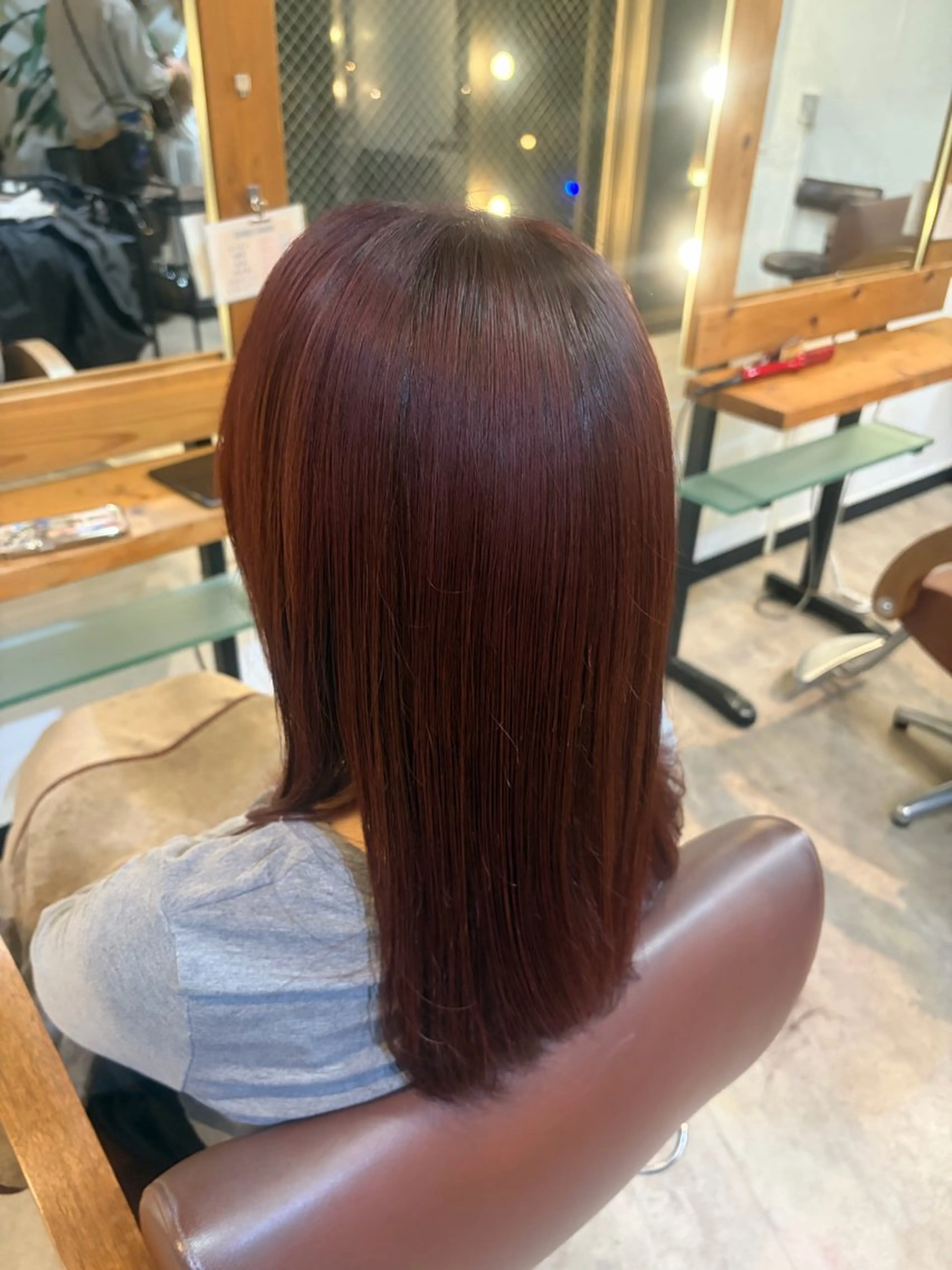カラー 山田 梨乃のヘアスタイル