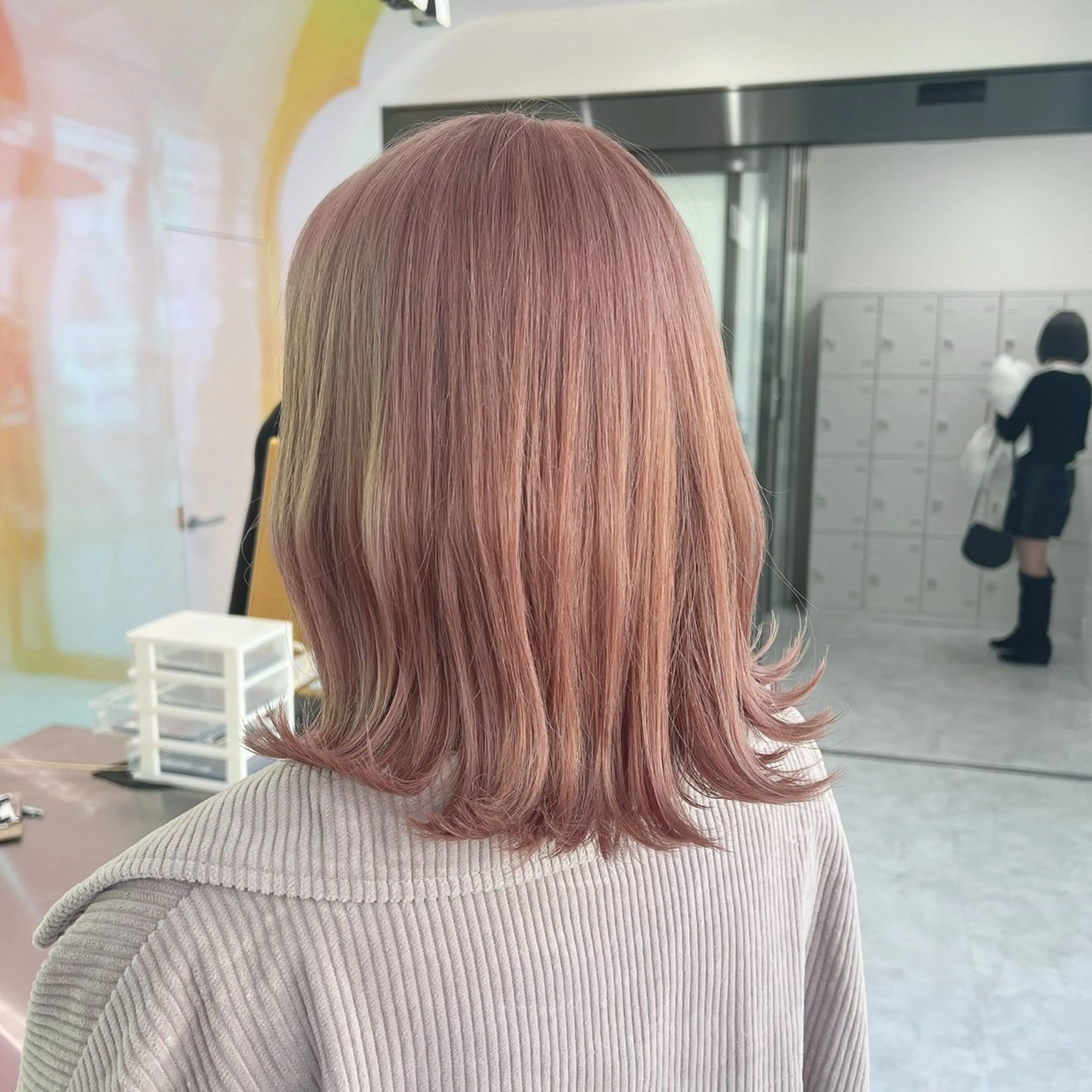 ミディアム カラー パーマ ヘアアレンジ メンズ 🤍透明感カラー🤍 似合わせ🤍AINEのヘアスタイル