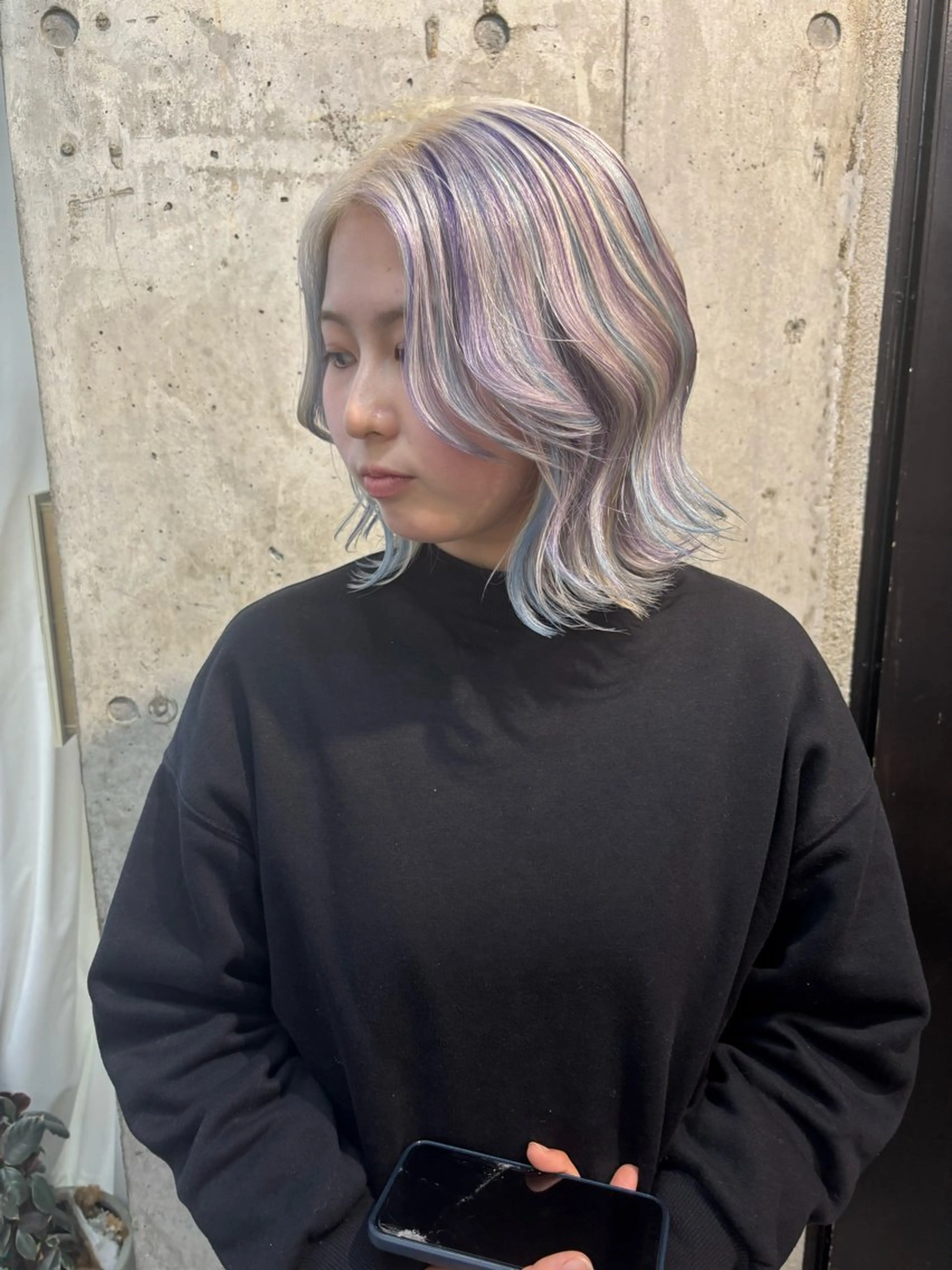 セミロング カラー ブロンド ブルーカラー パープルカラー ヘアカラー SHOTO ハイトー ン/ブロンドカラーのヘアスタイル