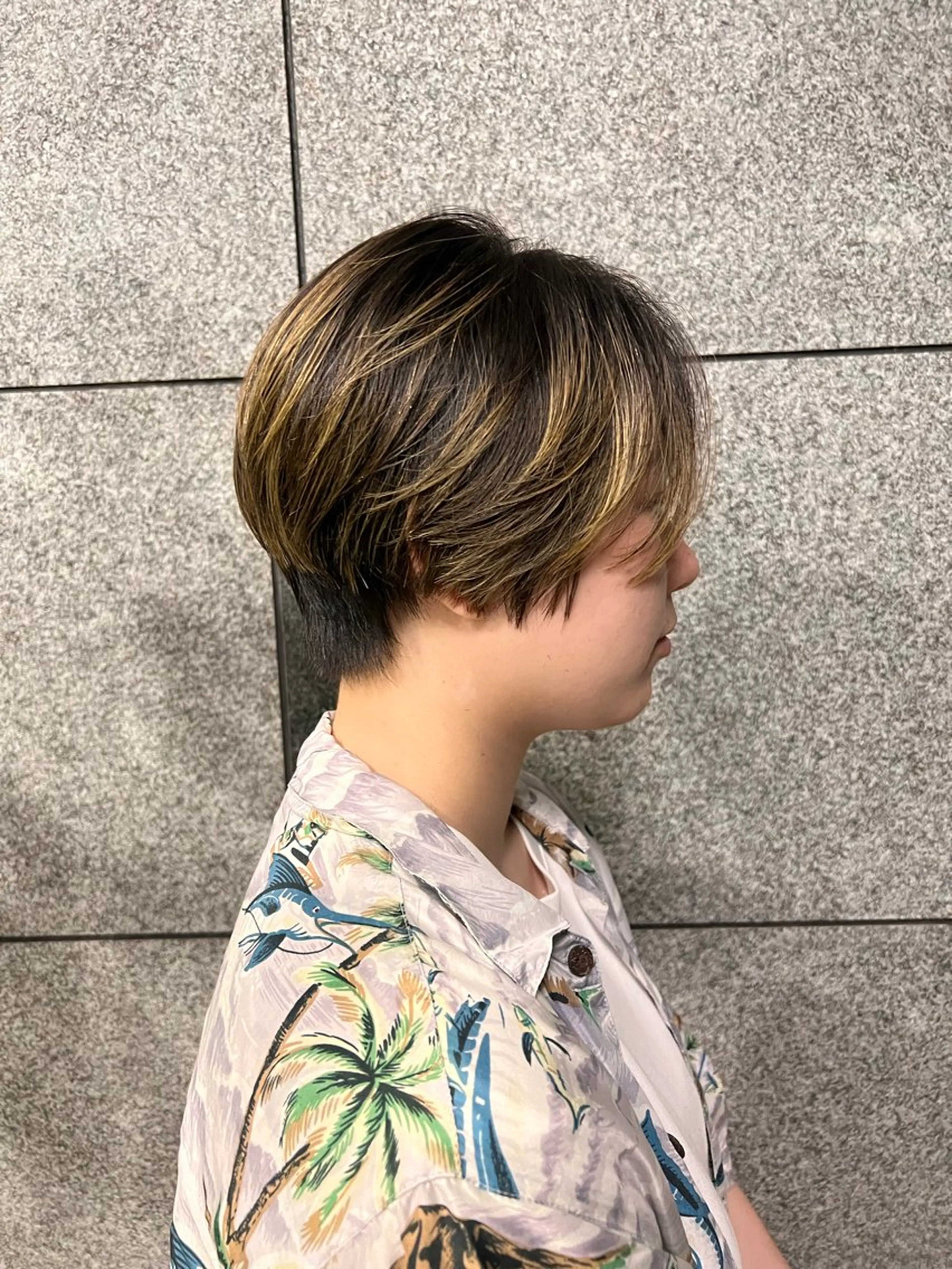 ショート ハイライト 小顔カット カット/パーマ たるみことりのヘアスタイル