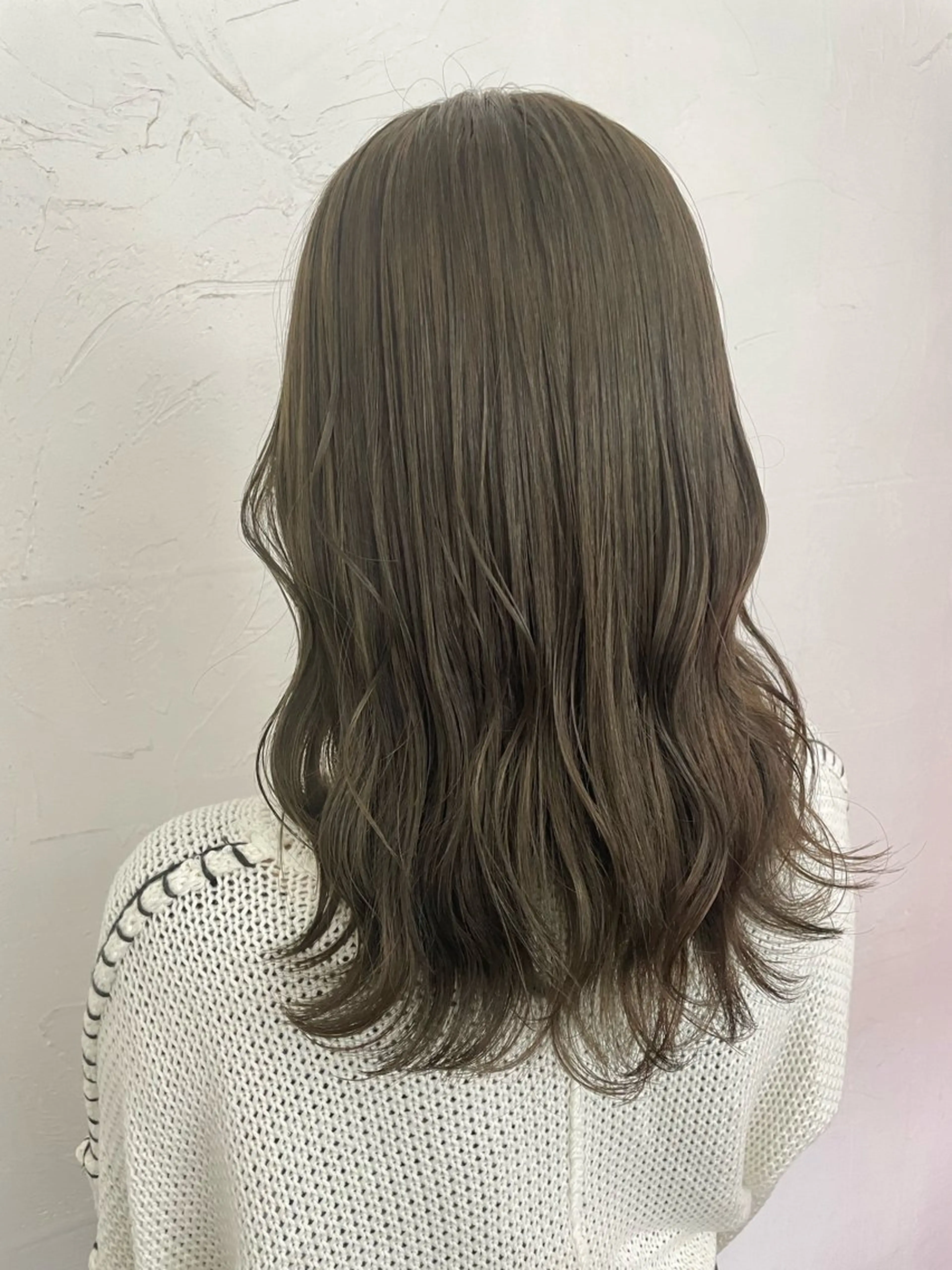 ミディアム ヘアカラー トリートメント 🪞韓国🤍大人っぽ 艶髪🤍FRUITSのヘアスタイル