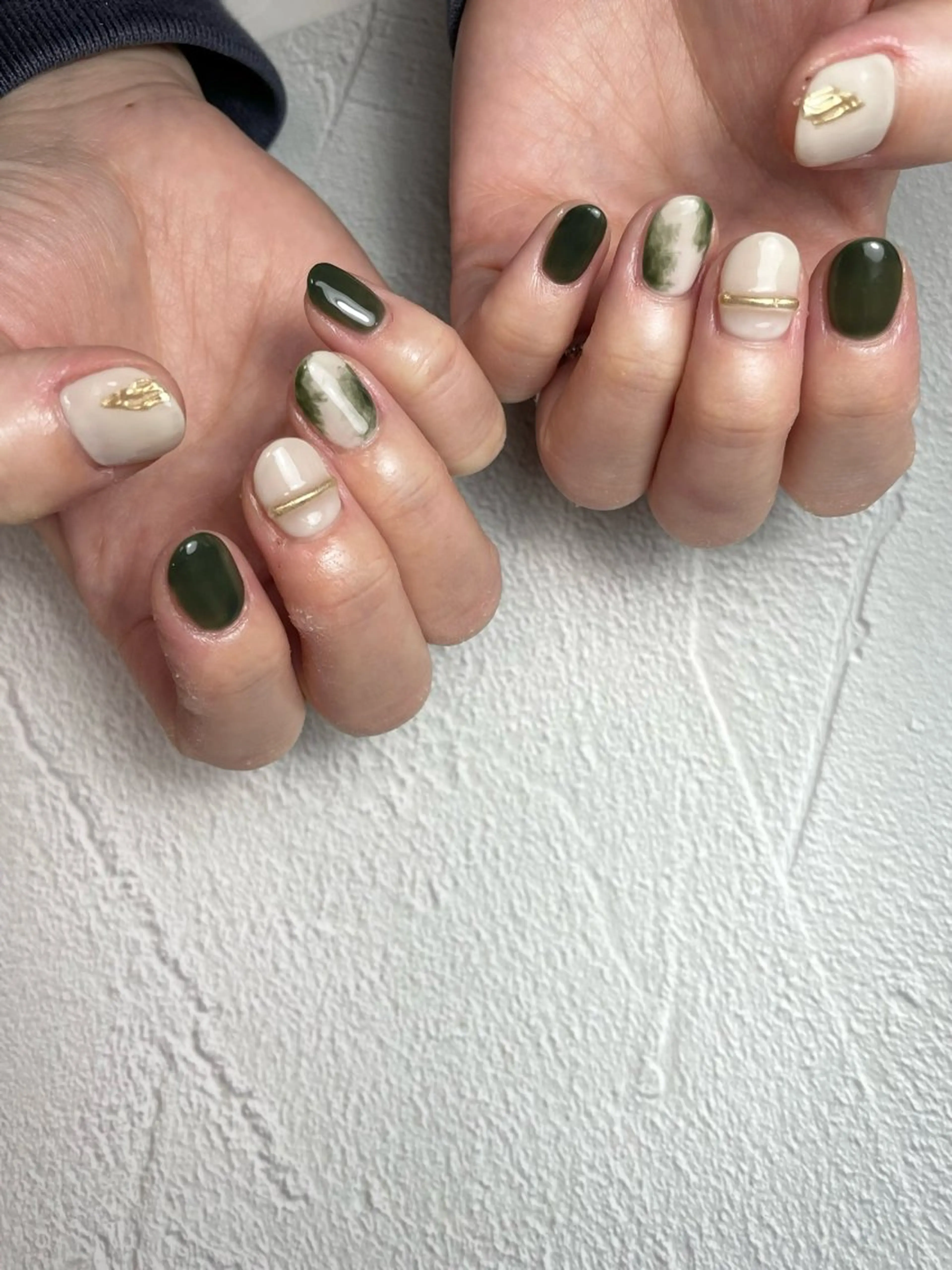 ネイル グリーン ミラーネイル 粟津 美紀のネイルデザイン