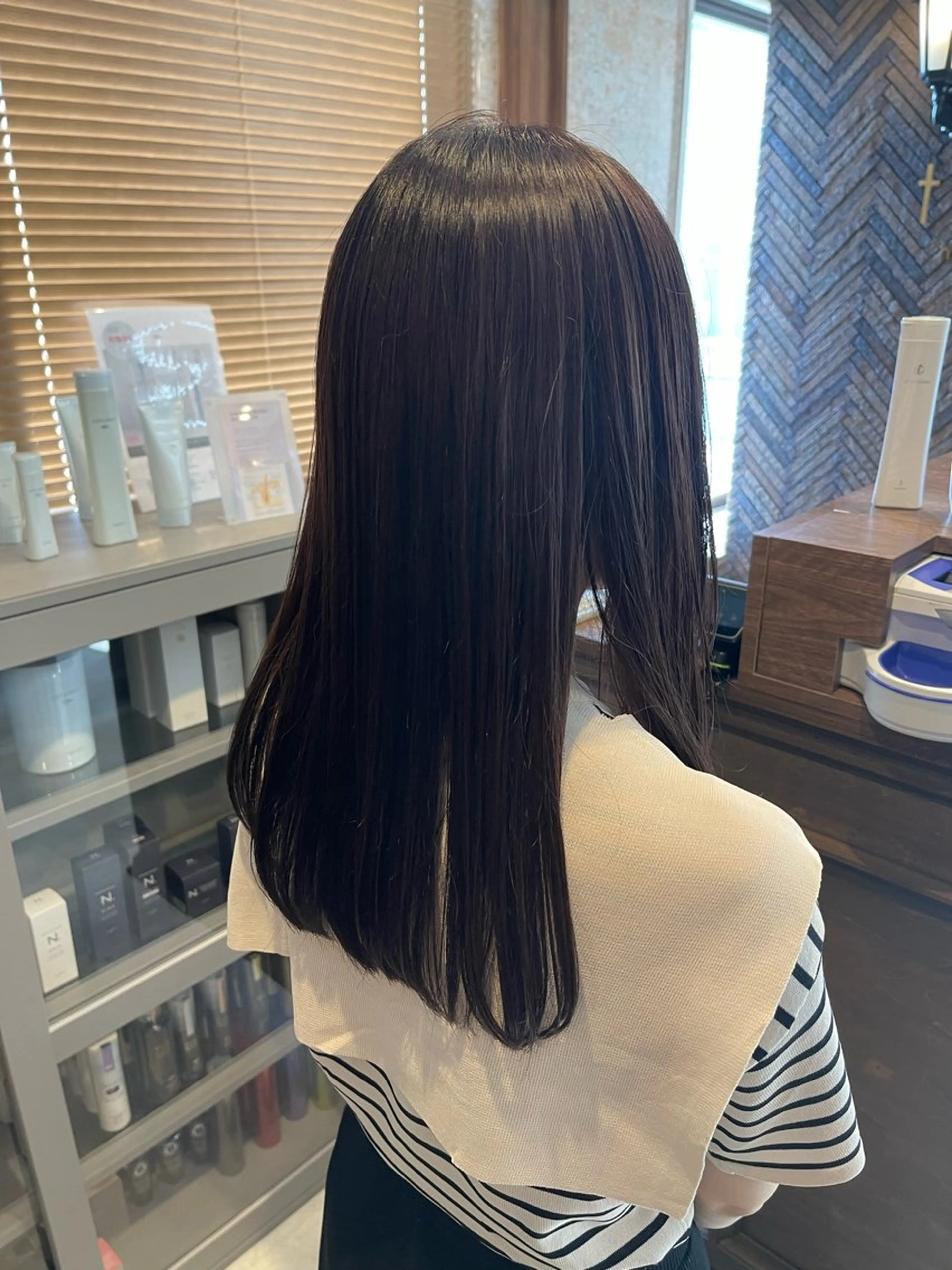 セミロング カット ヘアカラー トリートメント tocca河原町〰️ 藤川日向のヘアスタイル