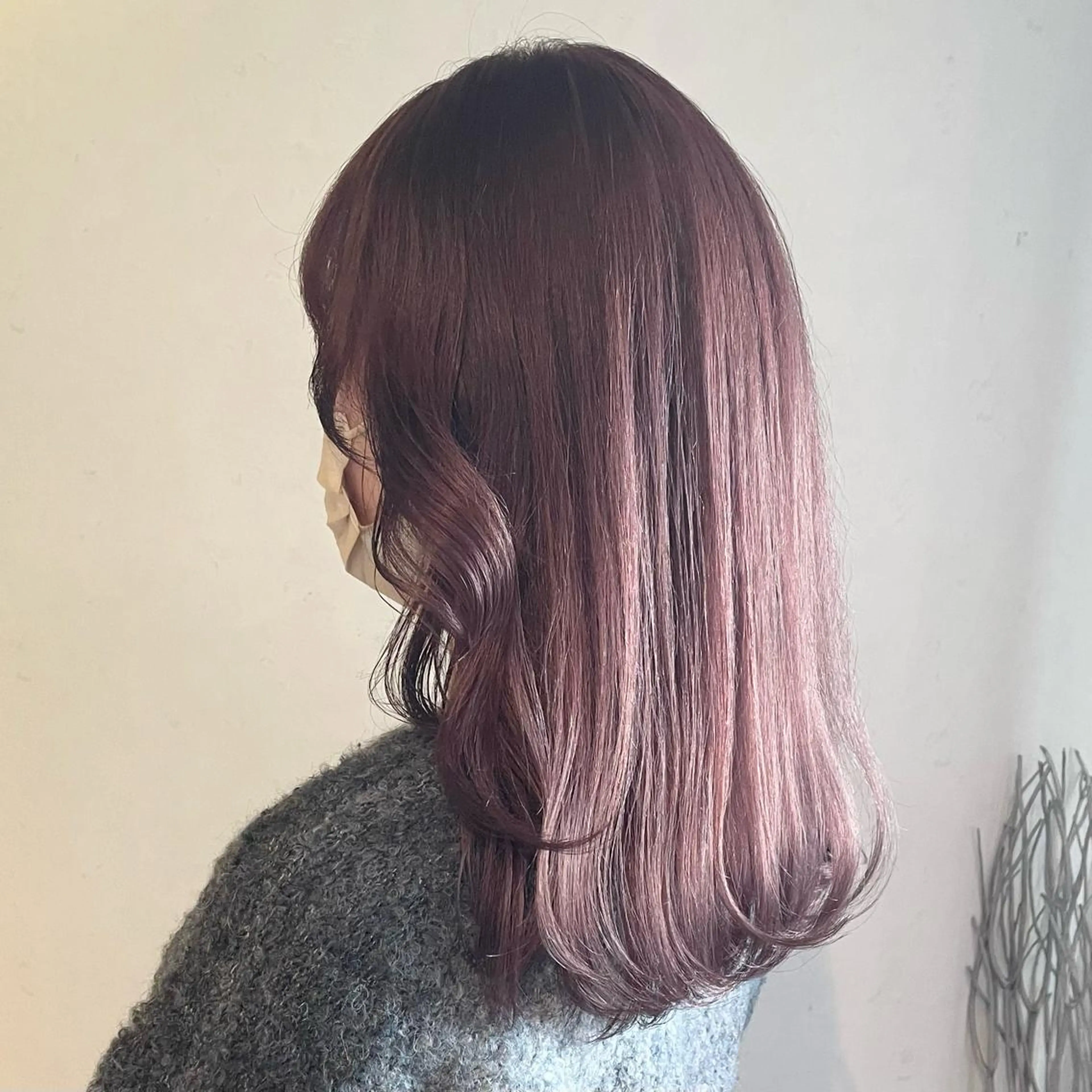 ミディアム カラー ブリーチ ピンクカラー カット ヘアカラー トリートメント kitin 吉祥寺 山岸花のヘアスタイル