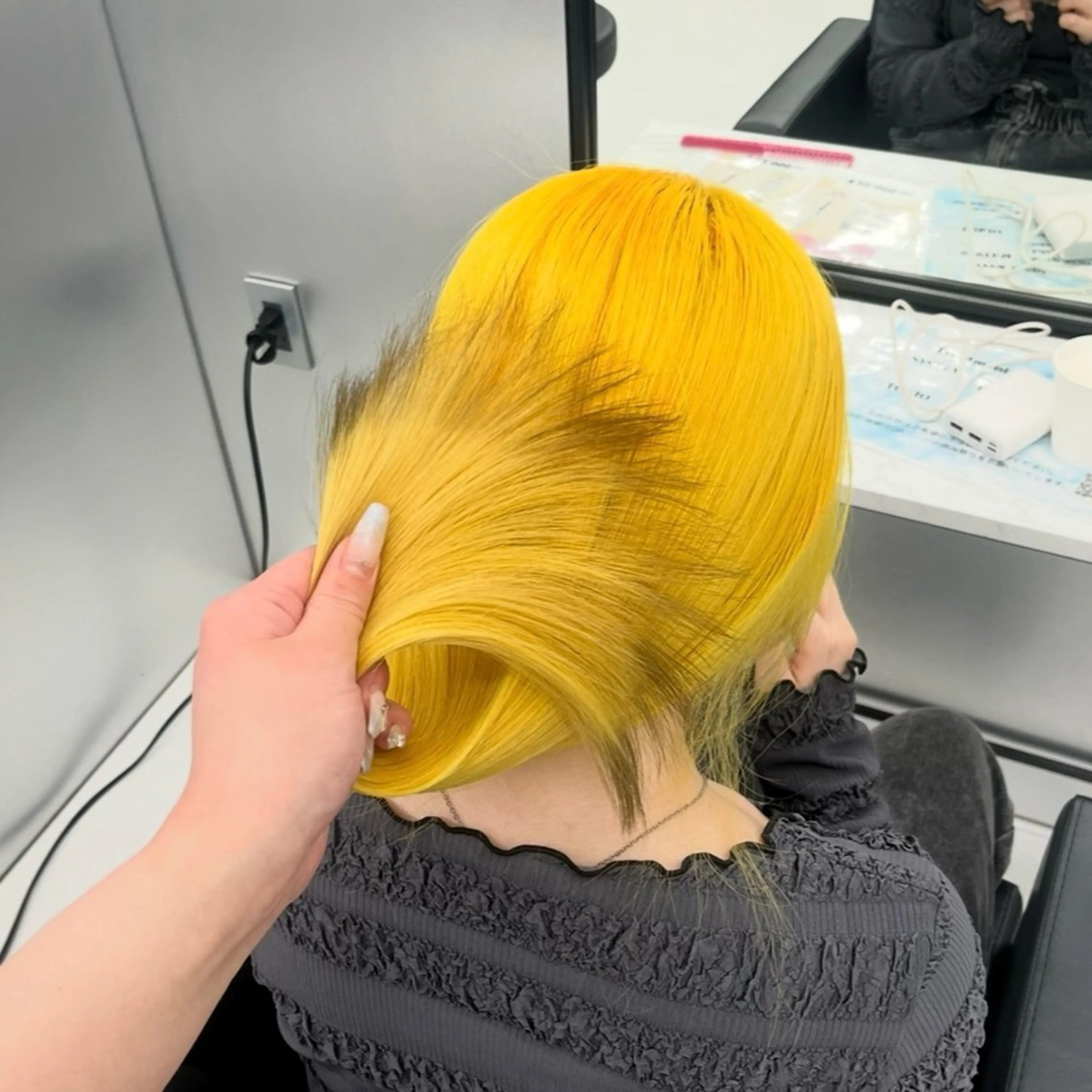 セミロング カラー ガーリーヘア 🎀 Rika 🫧のヘアスタイル