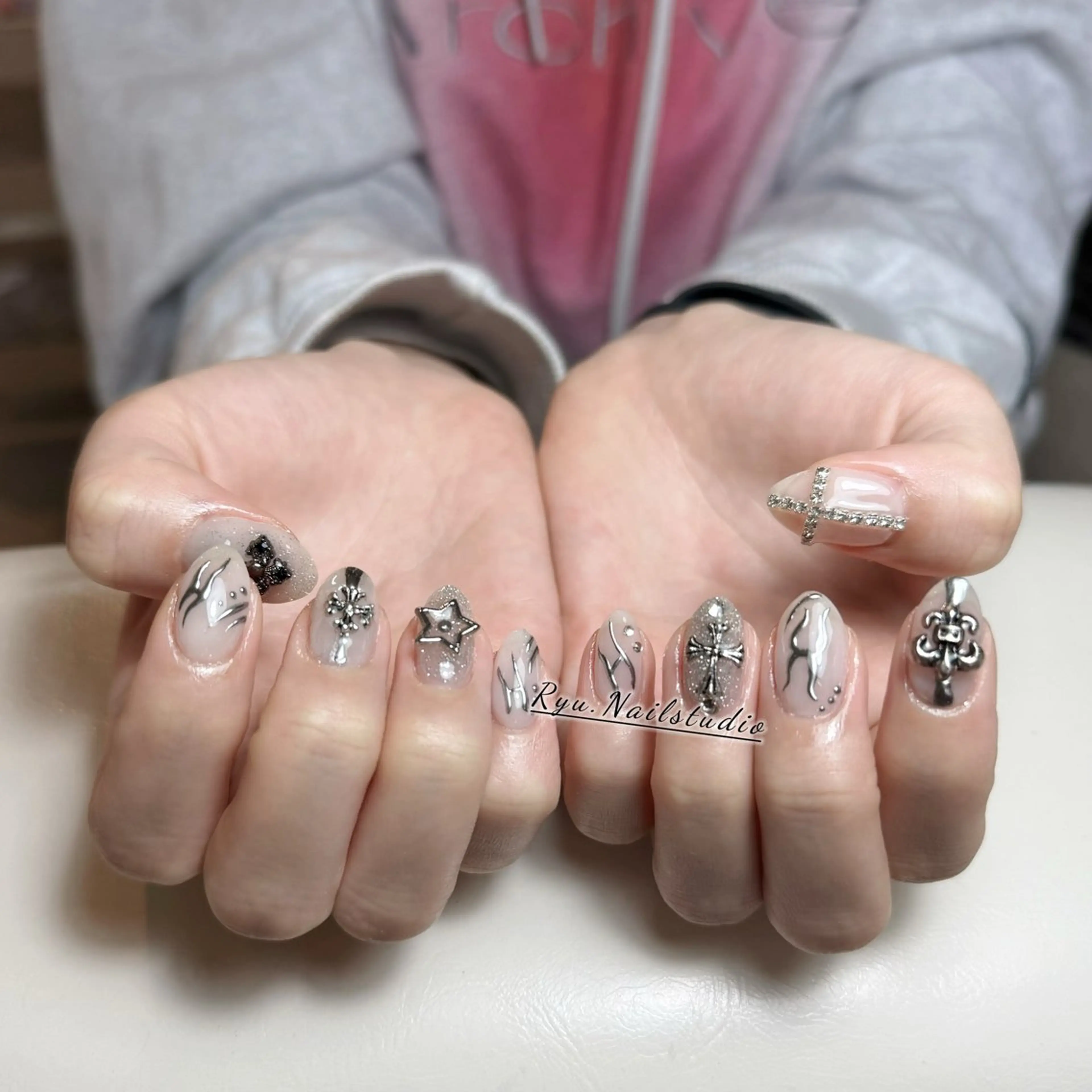 ネイル アートネイル ジェルネイル キラキラネイル ミラーネイル ニュアンスネイル ハンドネイル Ryu nail studioのネイルデザイン