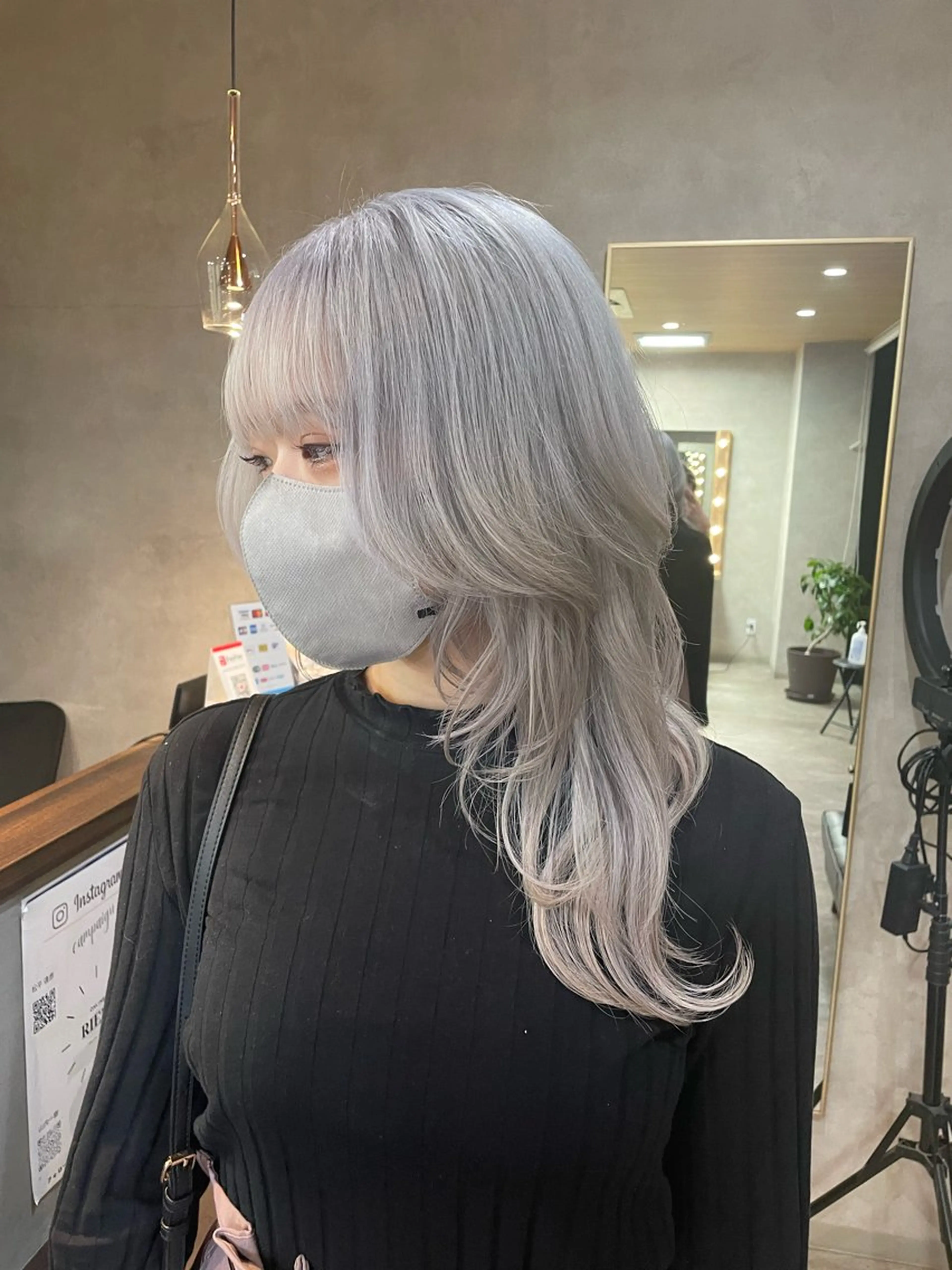 ロング カラー アッシュ バレイヤージュ ベージュカラー ブリーチ ダブルカラー RIENS♡xrea 山本優舞のヘアスタイル