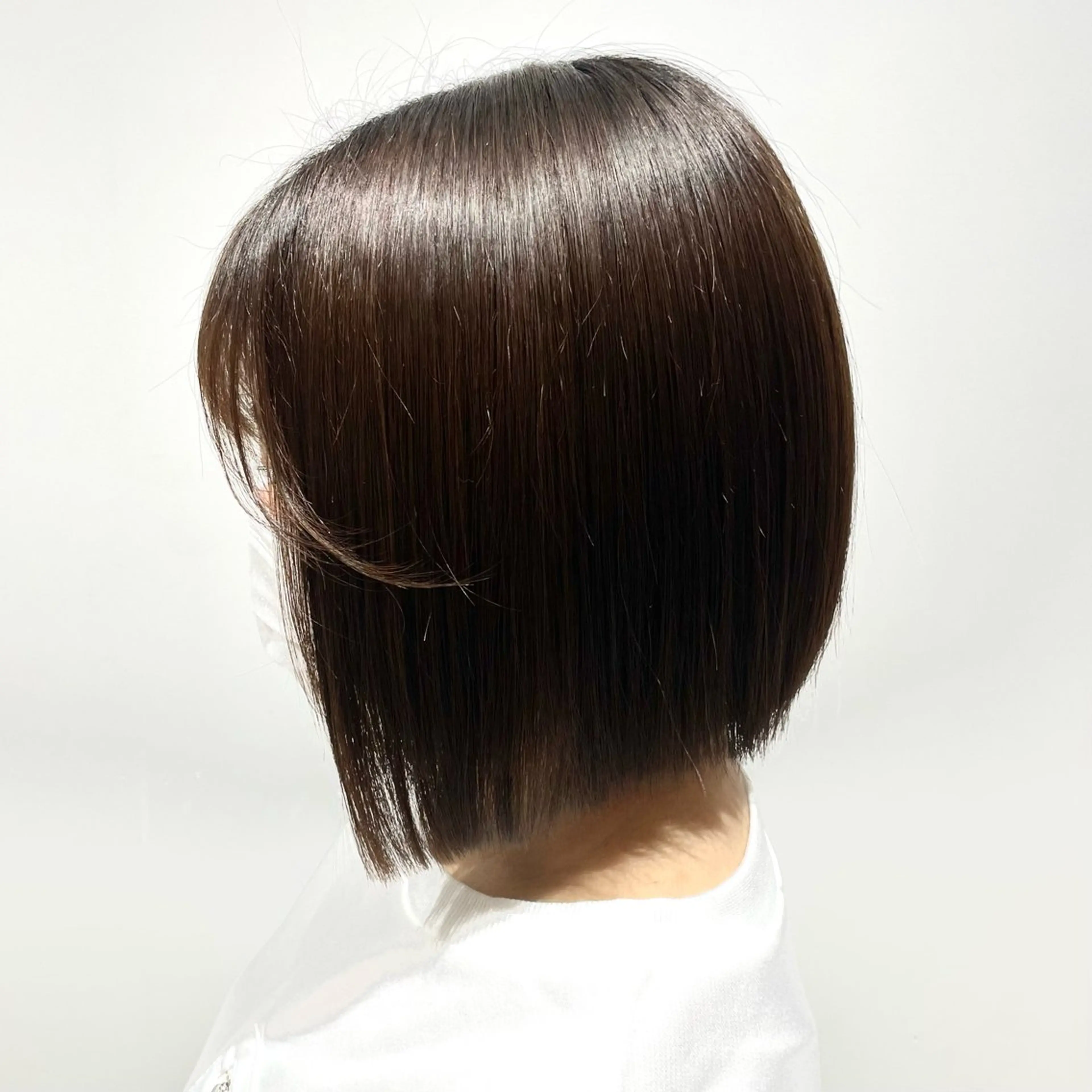 ショート ボブ 外ハネヘア カット . NANAのヘアスタイル