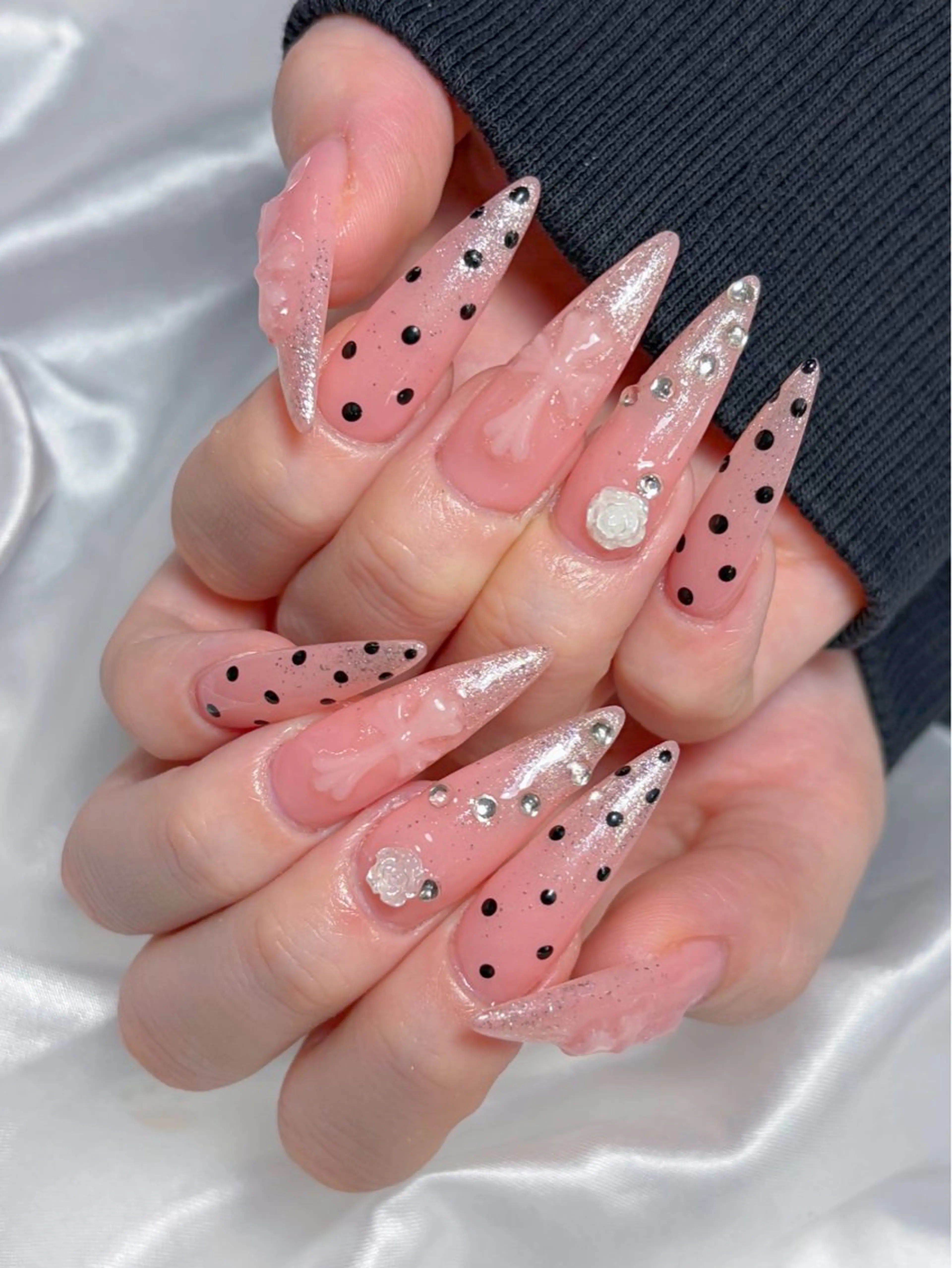 ネイル ハンドネイル LEELA NAIL STUDIOのネイルデザイン