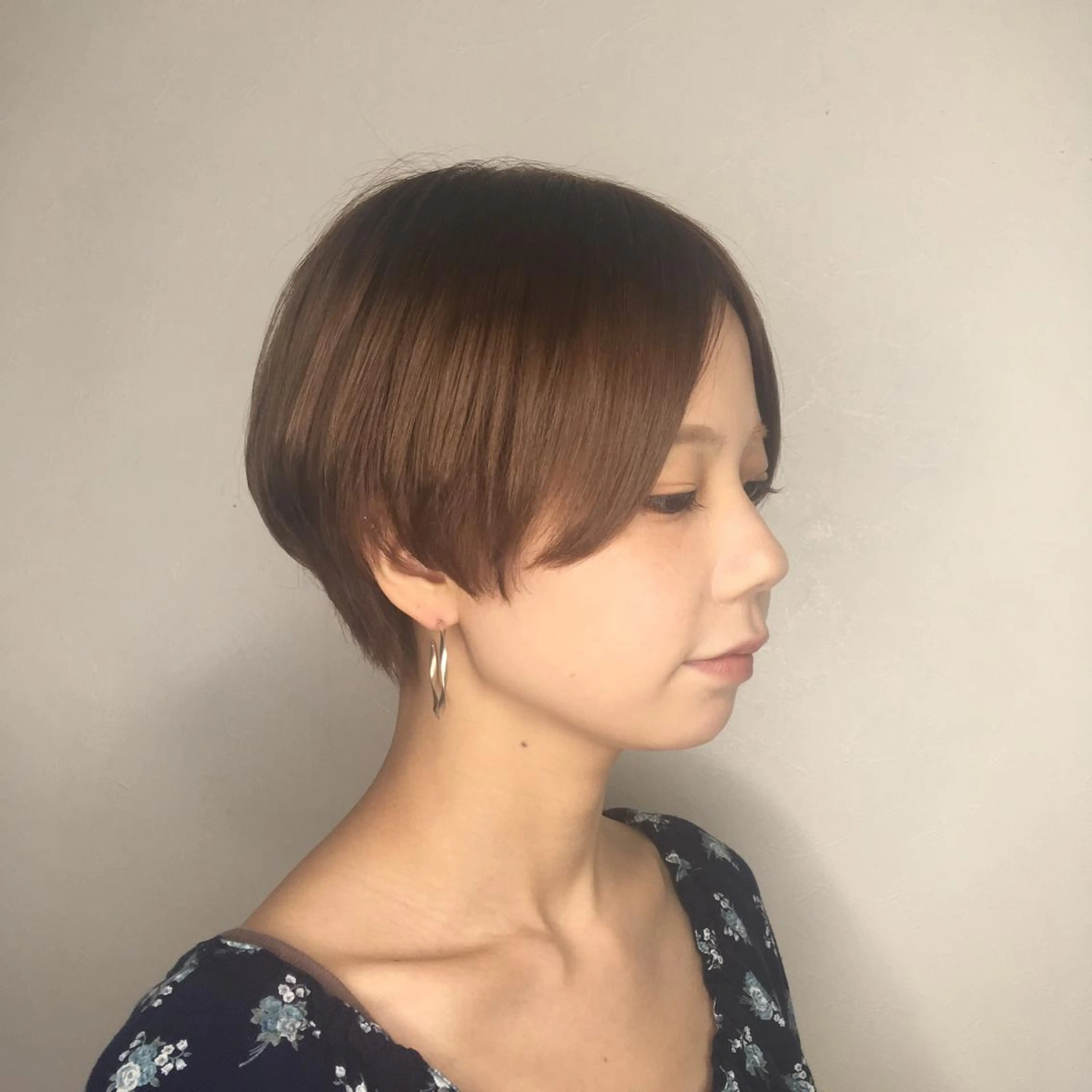 ショート カラー 福島 純子のヘアスタイル