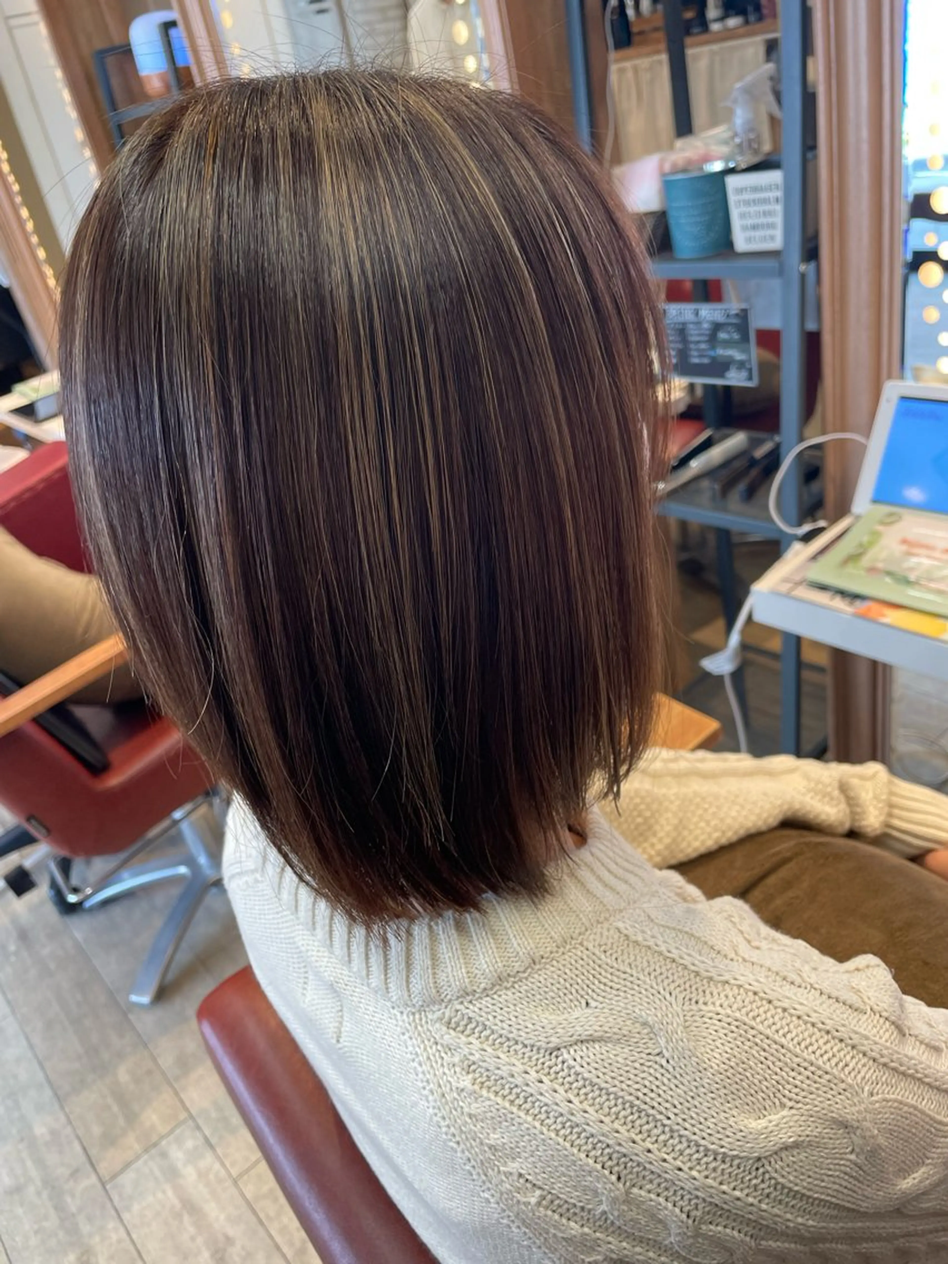 ミディアム カラー ハイライトカラー ハイライト ヘアカラー トリートメント ✨横須賀髪質改善✨️ 加藤 百音のヘアスタイル