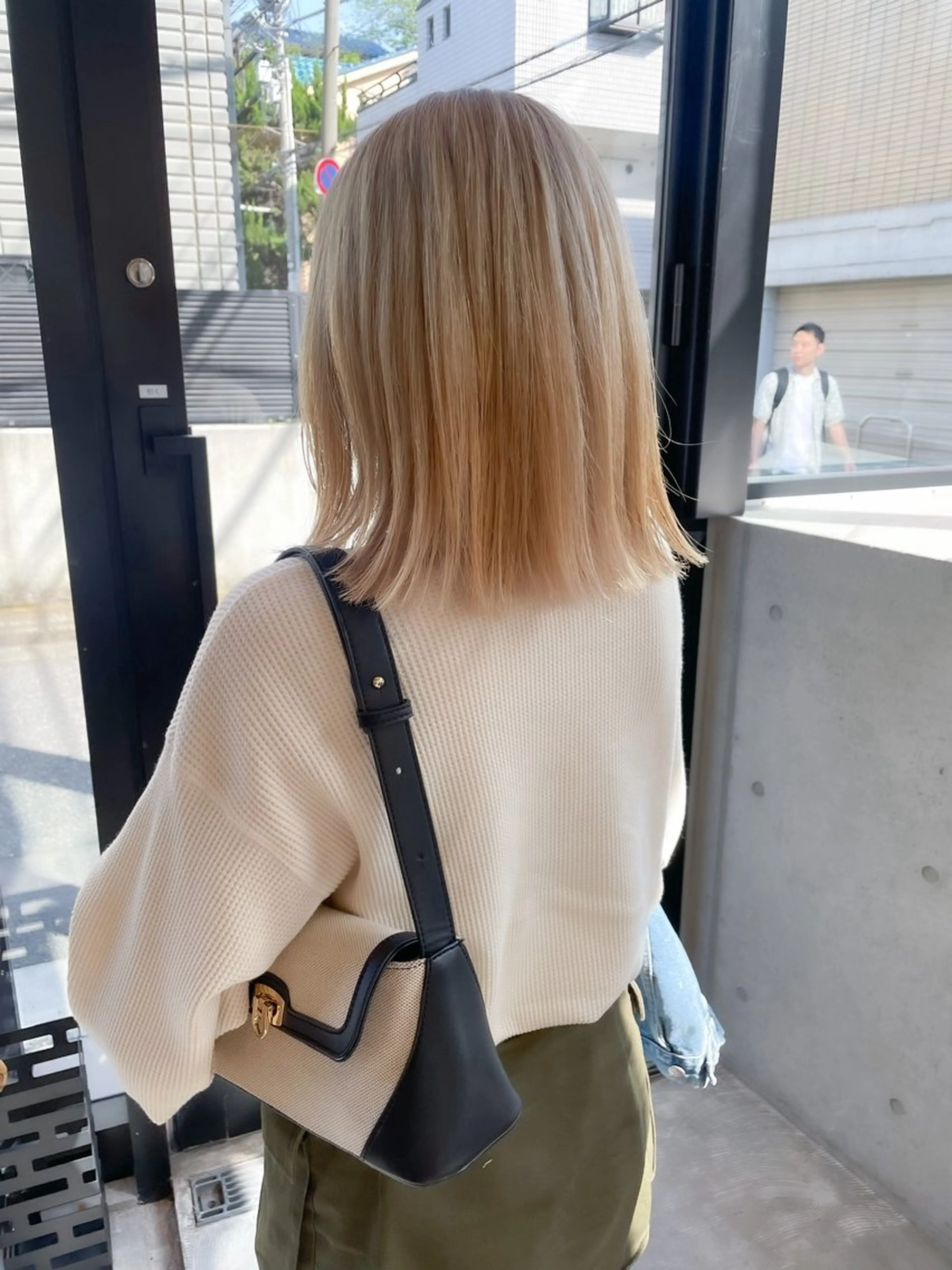 ショート カラー ヘアアレンジ ミニボブ/ブリーチ 🌈MISATOのヘアスタイル