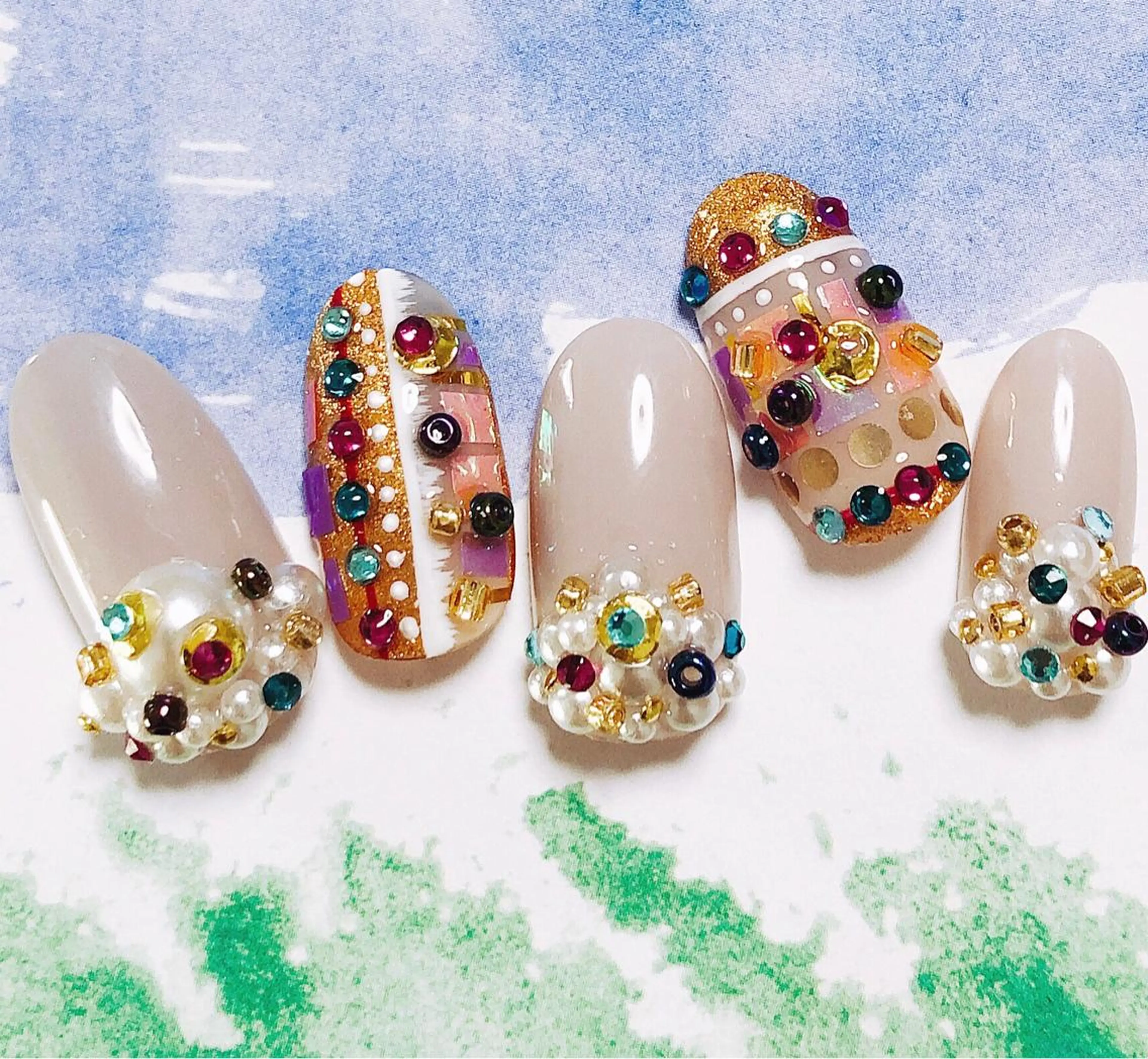 ネイル ネイルチップ mano nella manoのネイルデザイン