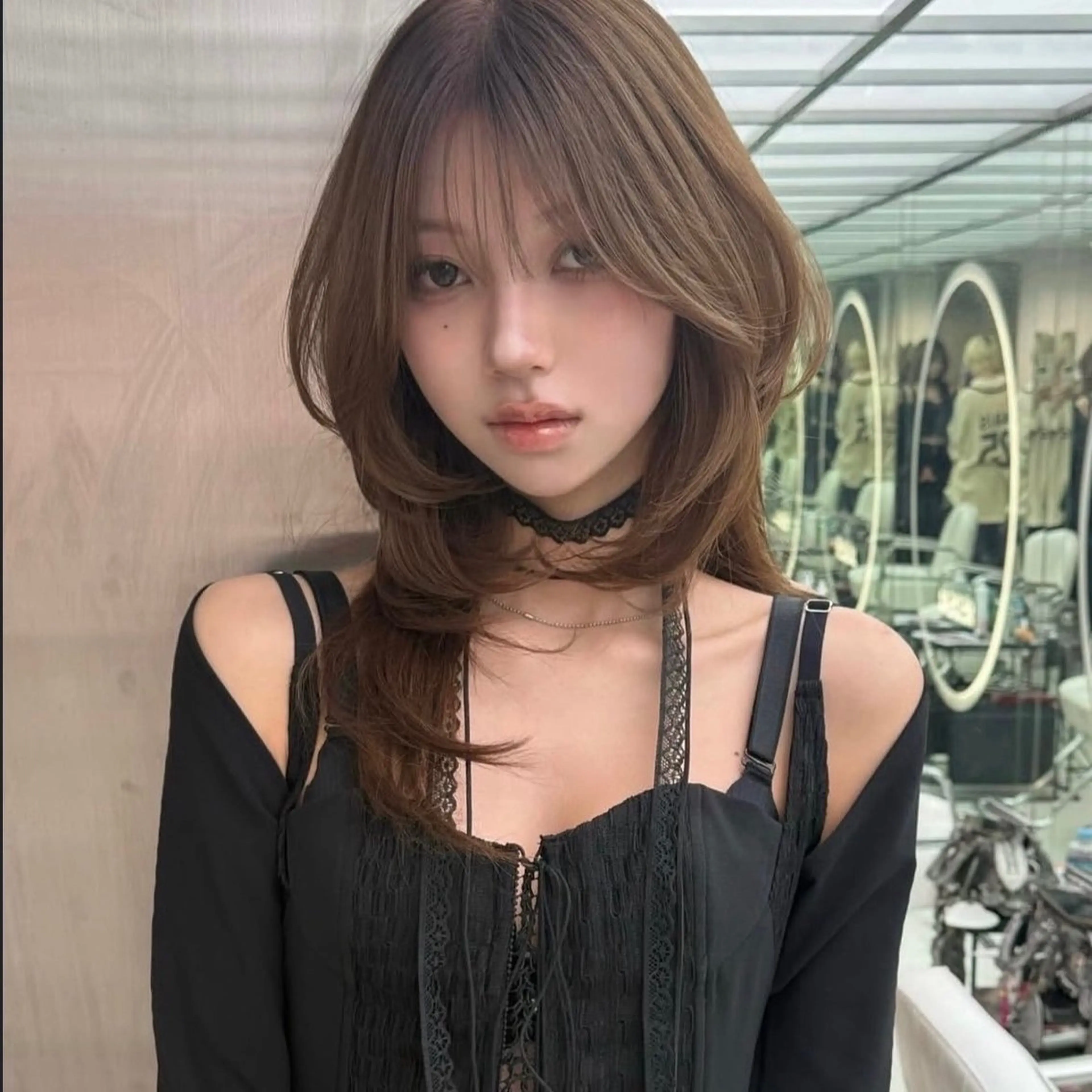 セミロング くびれヘア 顔周りカット ハイレイヤー 韓国風ヘア レイヤーカット ヘアカラー トリートメント がわ/ハイレイヤー /ハイトーンカラーのヘアスタイル