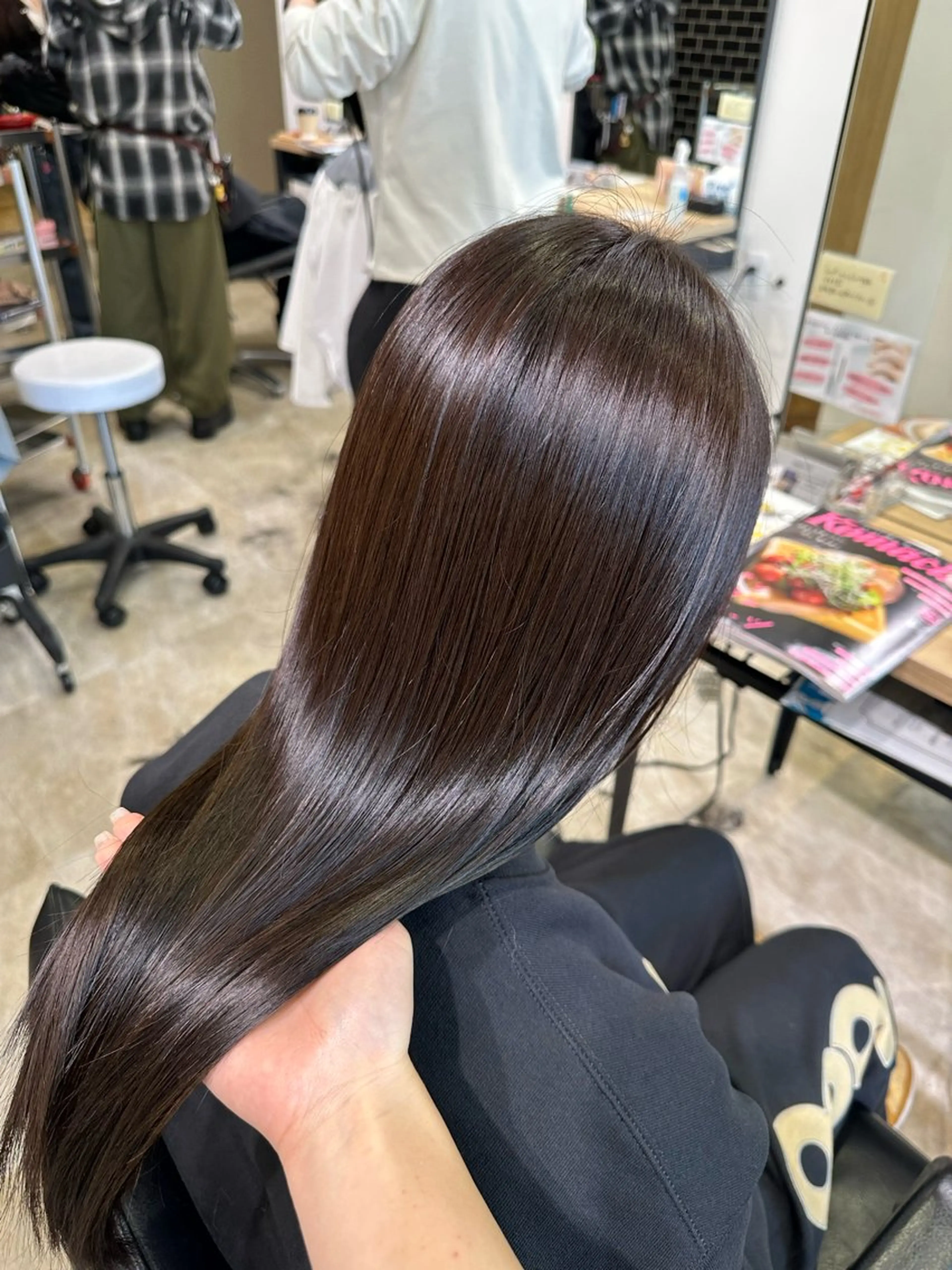 ロング カラー カット ヘアカラー トリートメント 伊藤 旭華のヘアスタイル