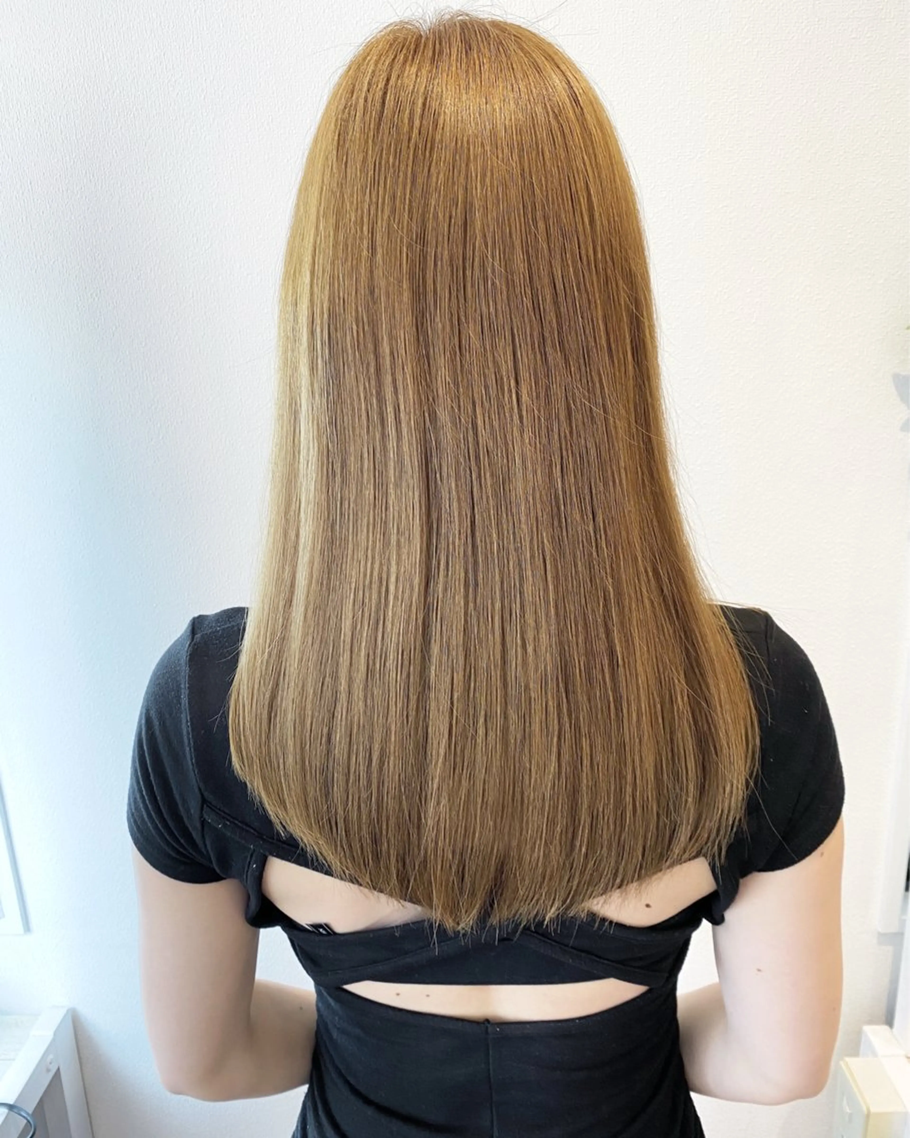セミロング 【ツヤ髪カラー】本郷 星音のヘアスタイル