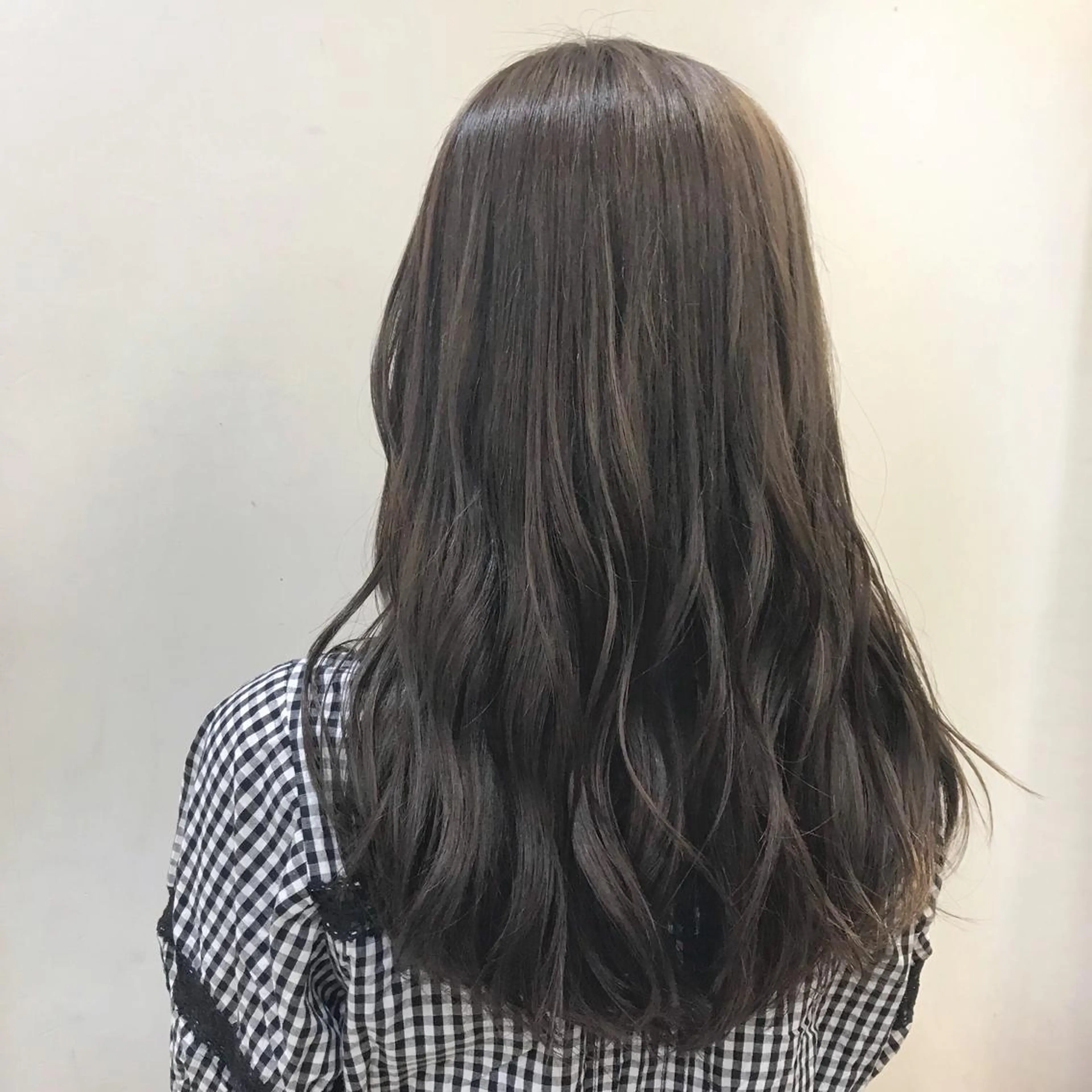 ロング カラー 🪐脱白髪染め 🪐松尾菜々美のヘアスタイル