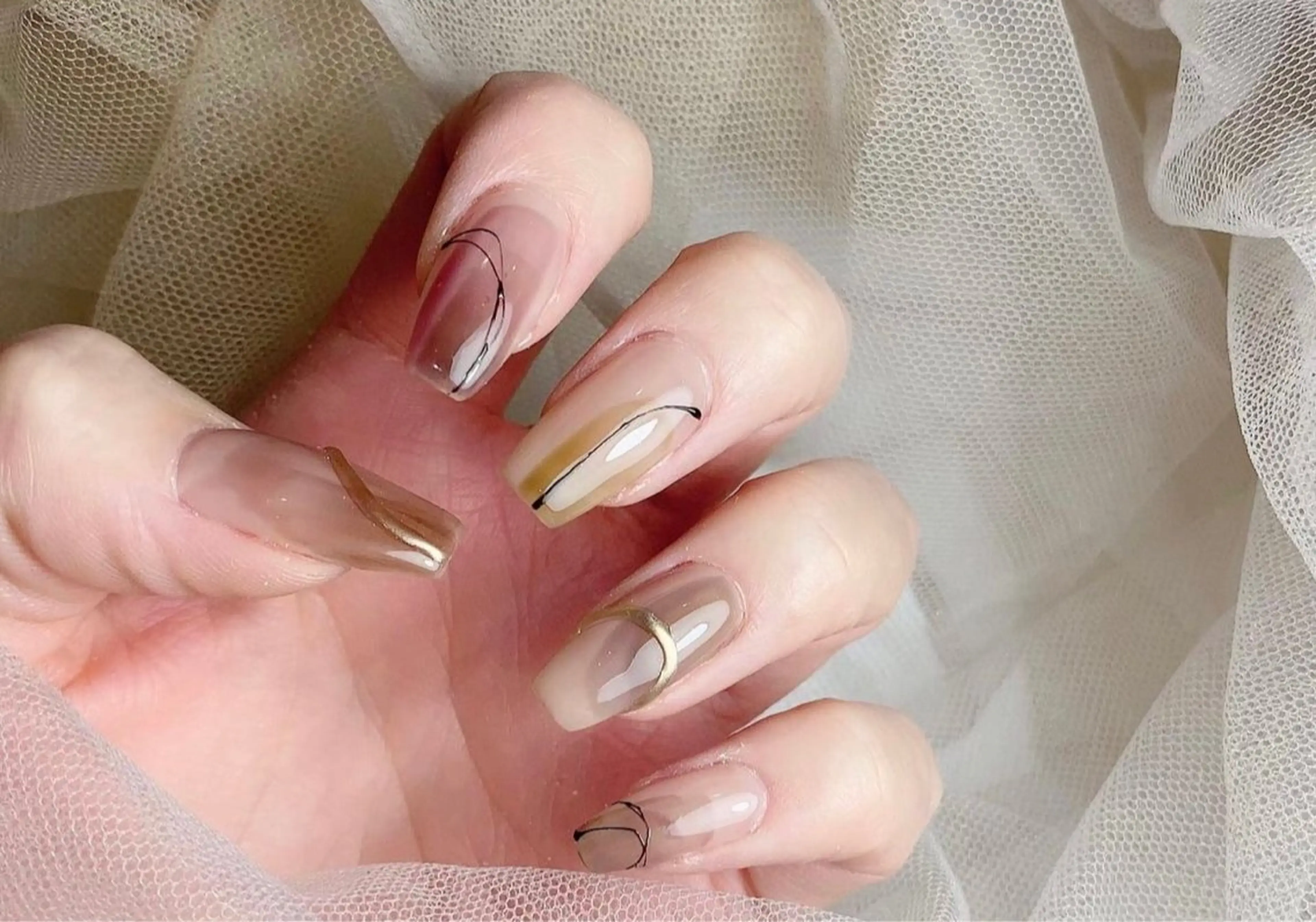 ネイル 長さ出し ジェルネイル キラキラネイル 大理石ネイル(マーブル) ニュアンスネイル Morpho nailのネイルデザイン