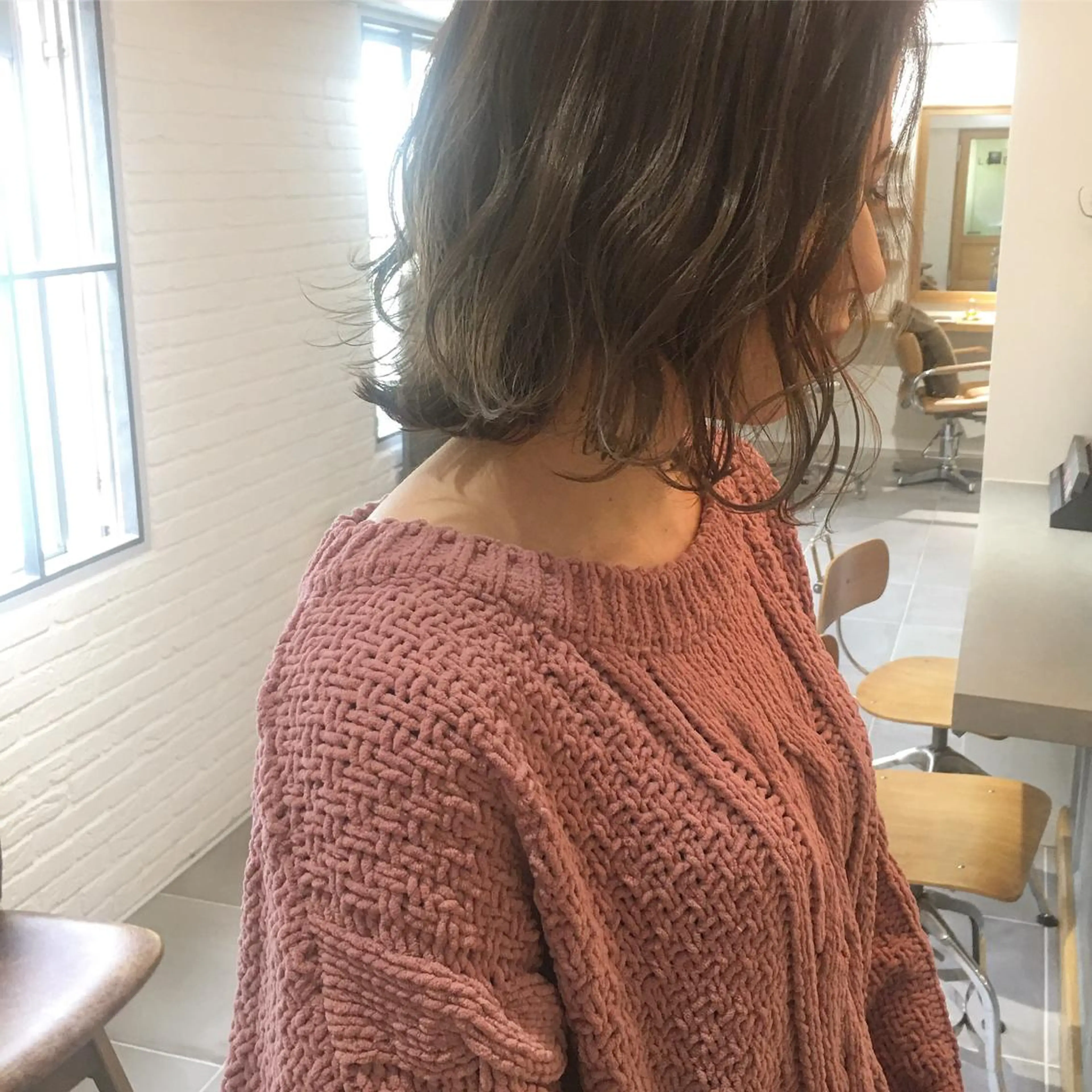 ショート カラー 透明感/レイヤー🎀 春カラー/エリコ🌈のヘアスタイル