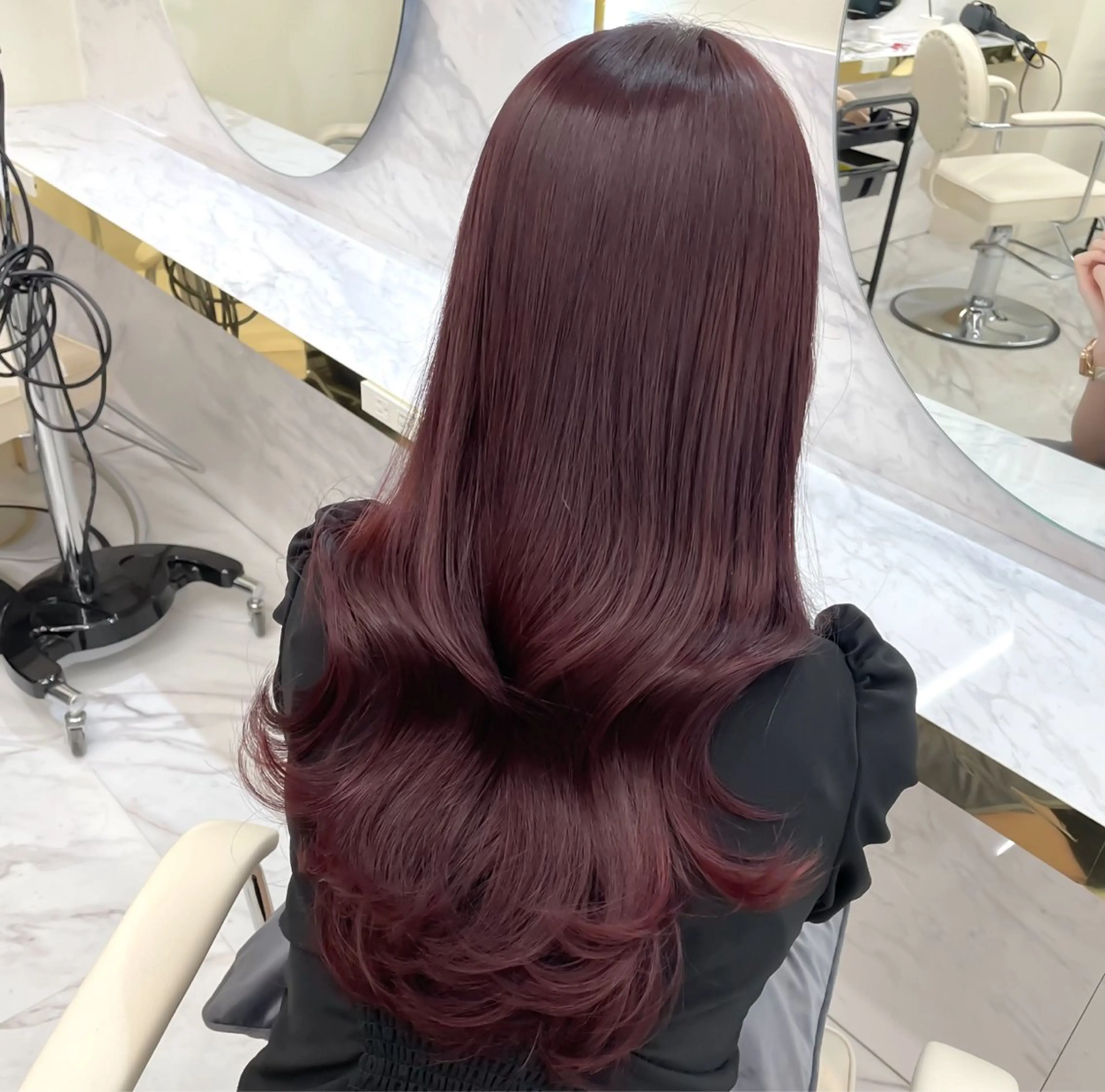 ロング カラー ケアカラー 透明感カラー ピンクカラー ローズカラー くびれヘア ヘアカラー トリートメント aku💞韓国風🩷 ピンクカラー🎀🩷のヘアスタイル